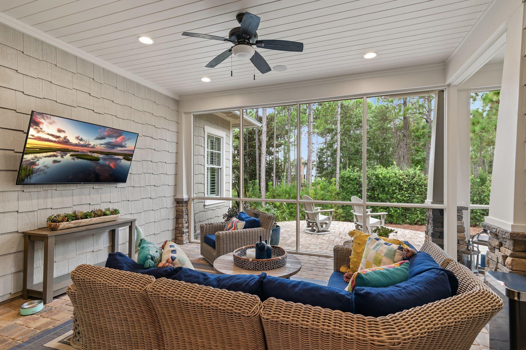 22207 Fox Glenn Trace