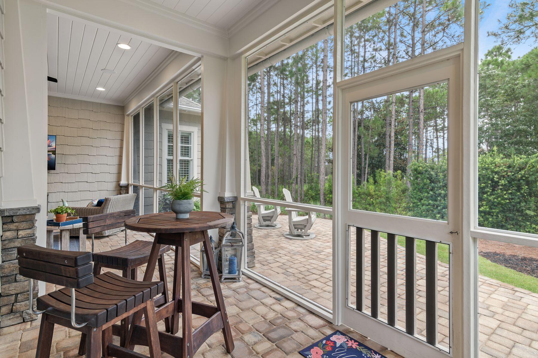 22207 Fox Glenn Trace