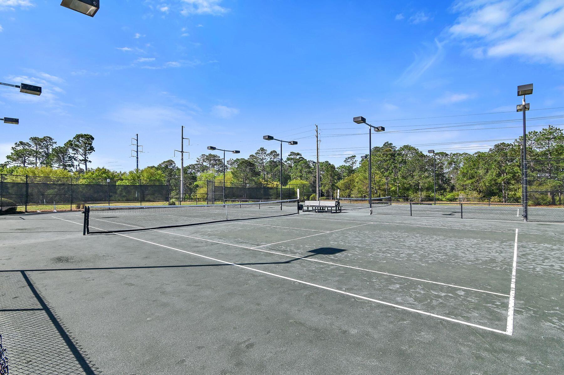 22207 Fox Glenn Trace