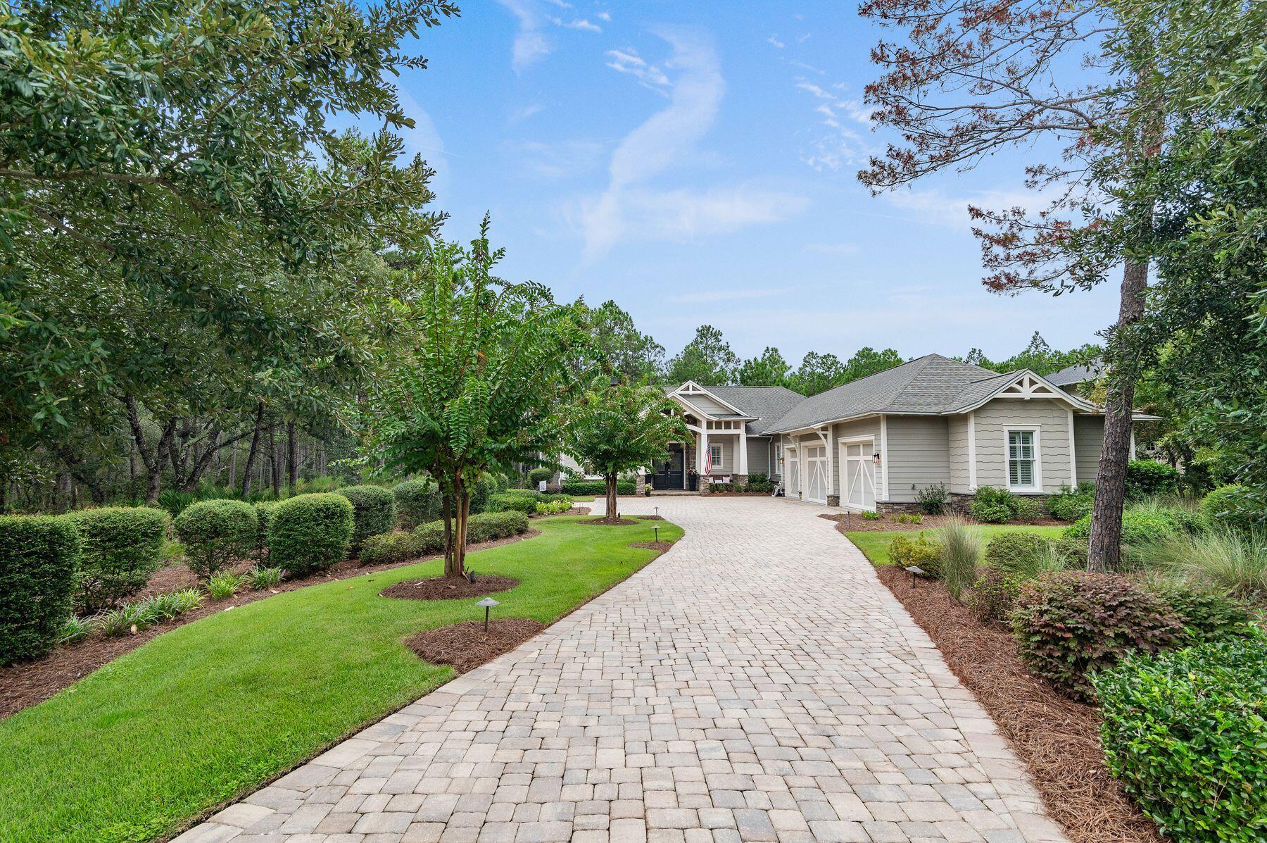 22207 Fox Glenn Trace