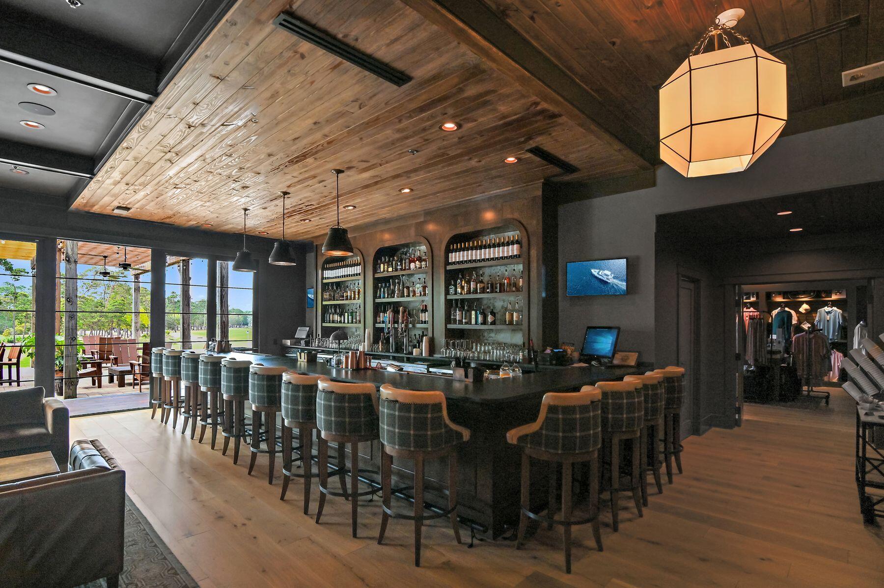 22207 Fox Glenn Trace