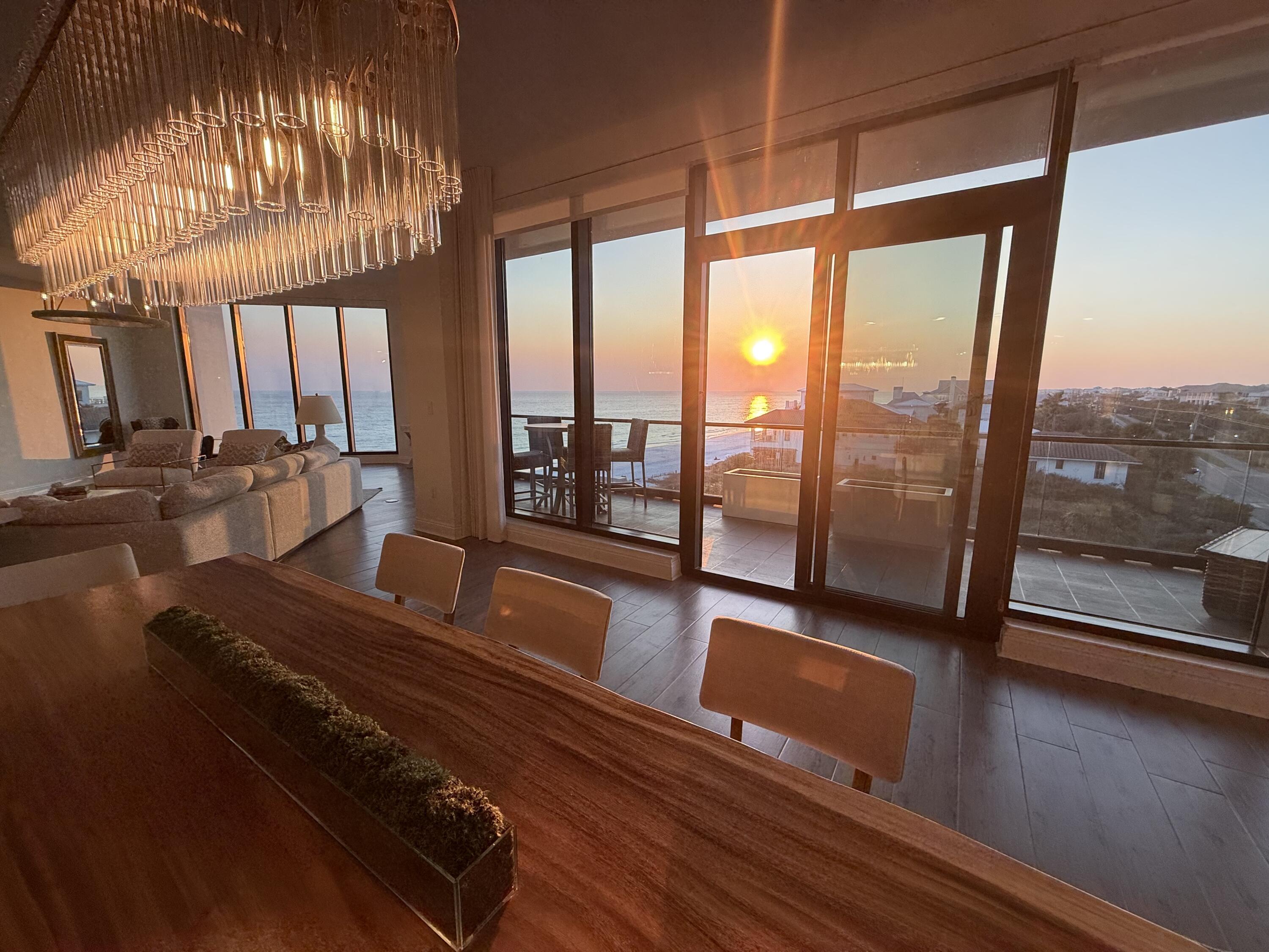 4463 W County Hwy 30A 400