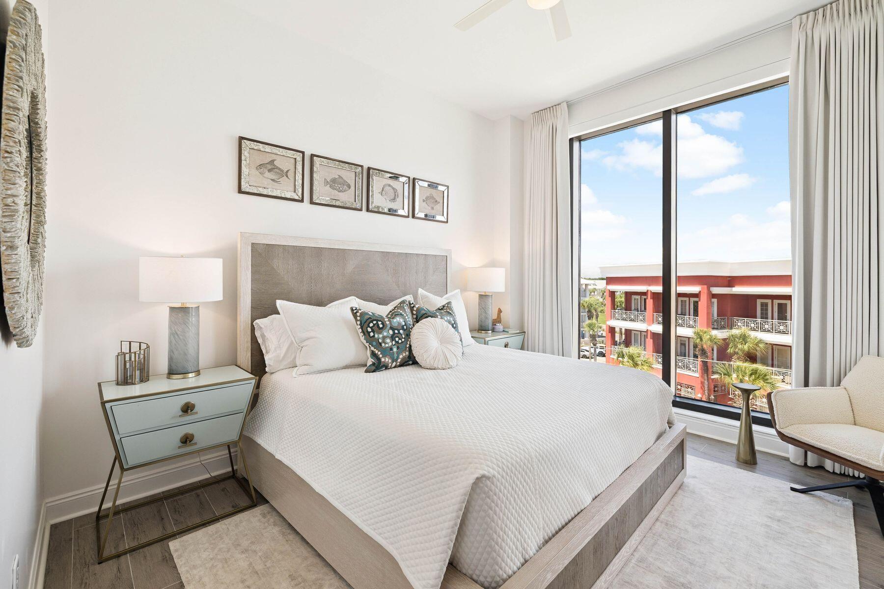 4463 W County Hwy 30A 400