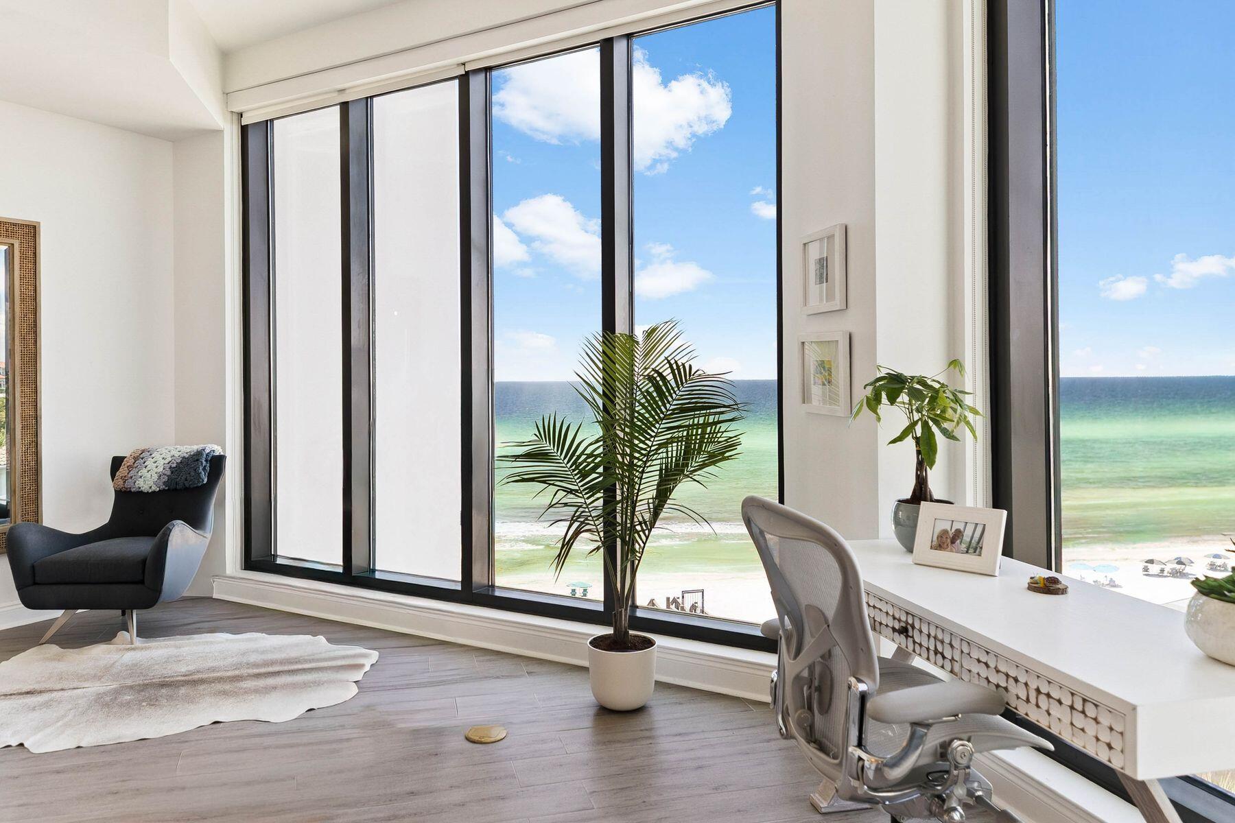 4463 W County Hwy 30A 400