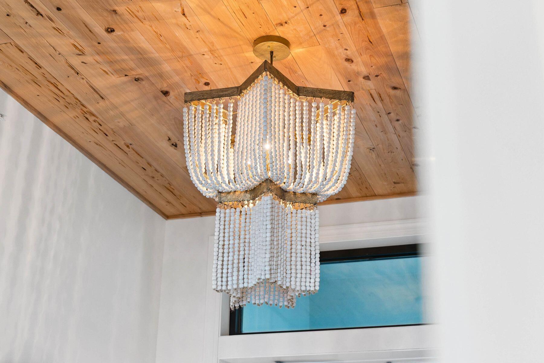 4463 W County Hwy 30A 400