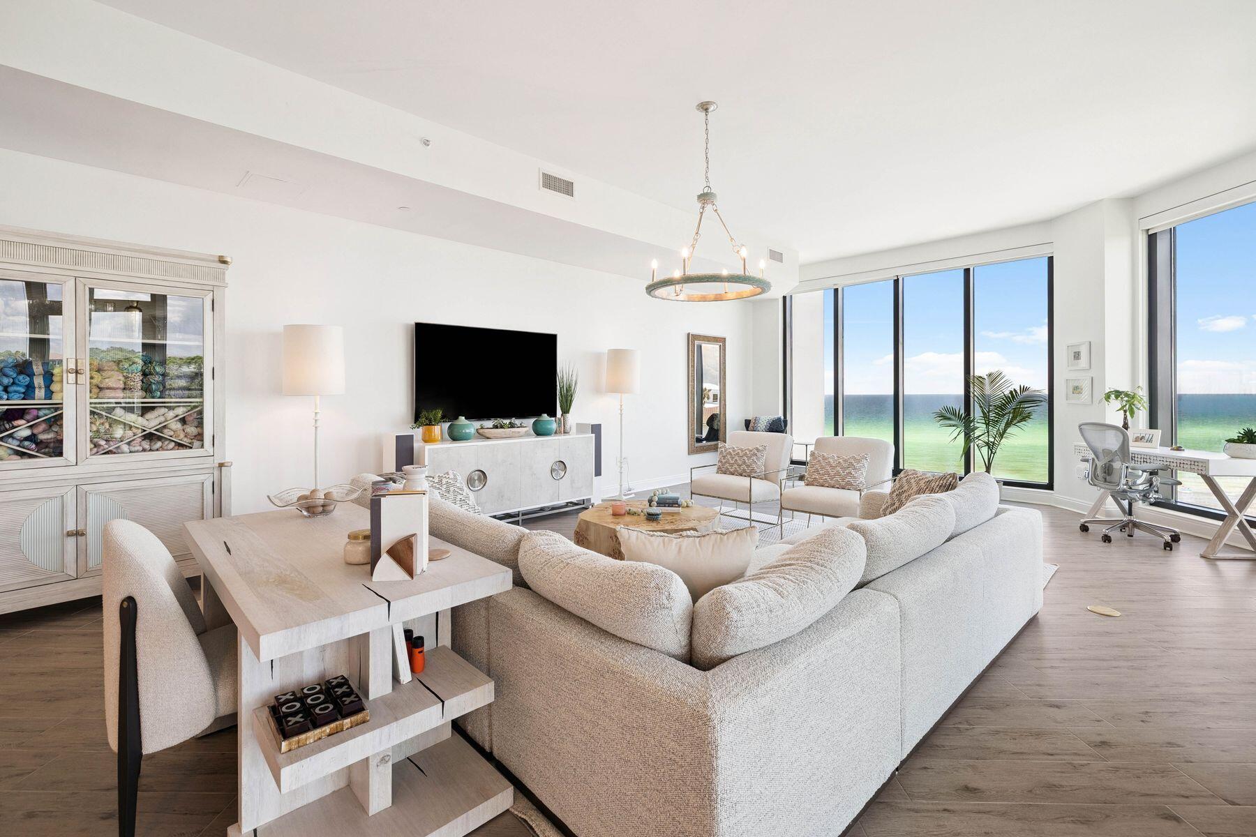 4463 W County Hwy 30A 400