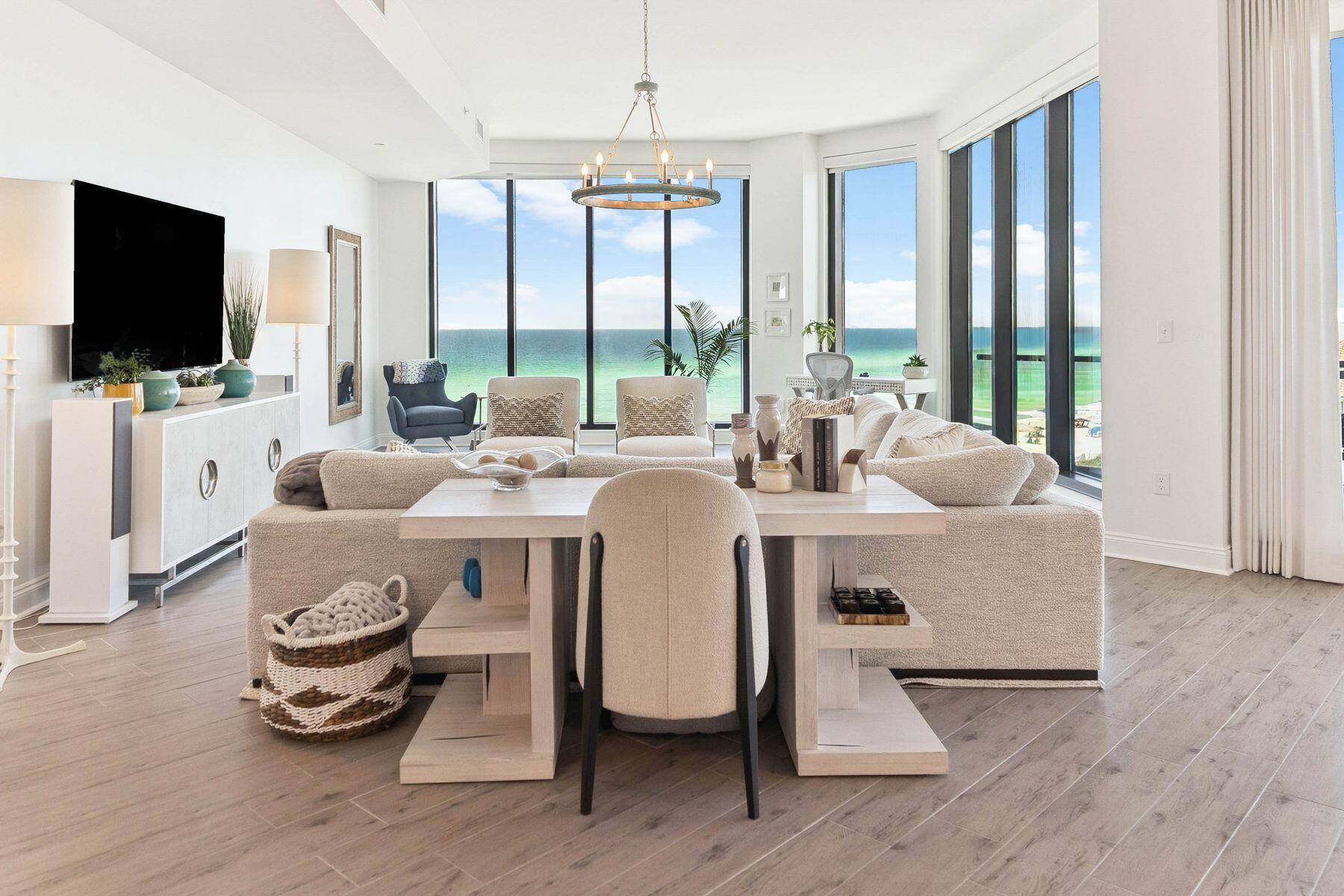 4463 W County Hwy 30A 400