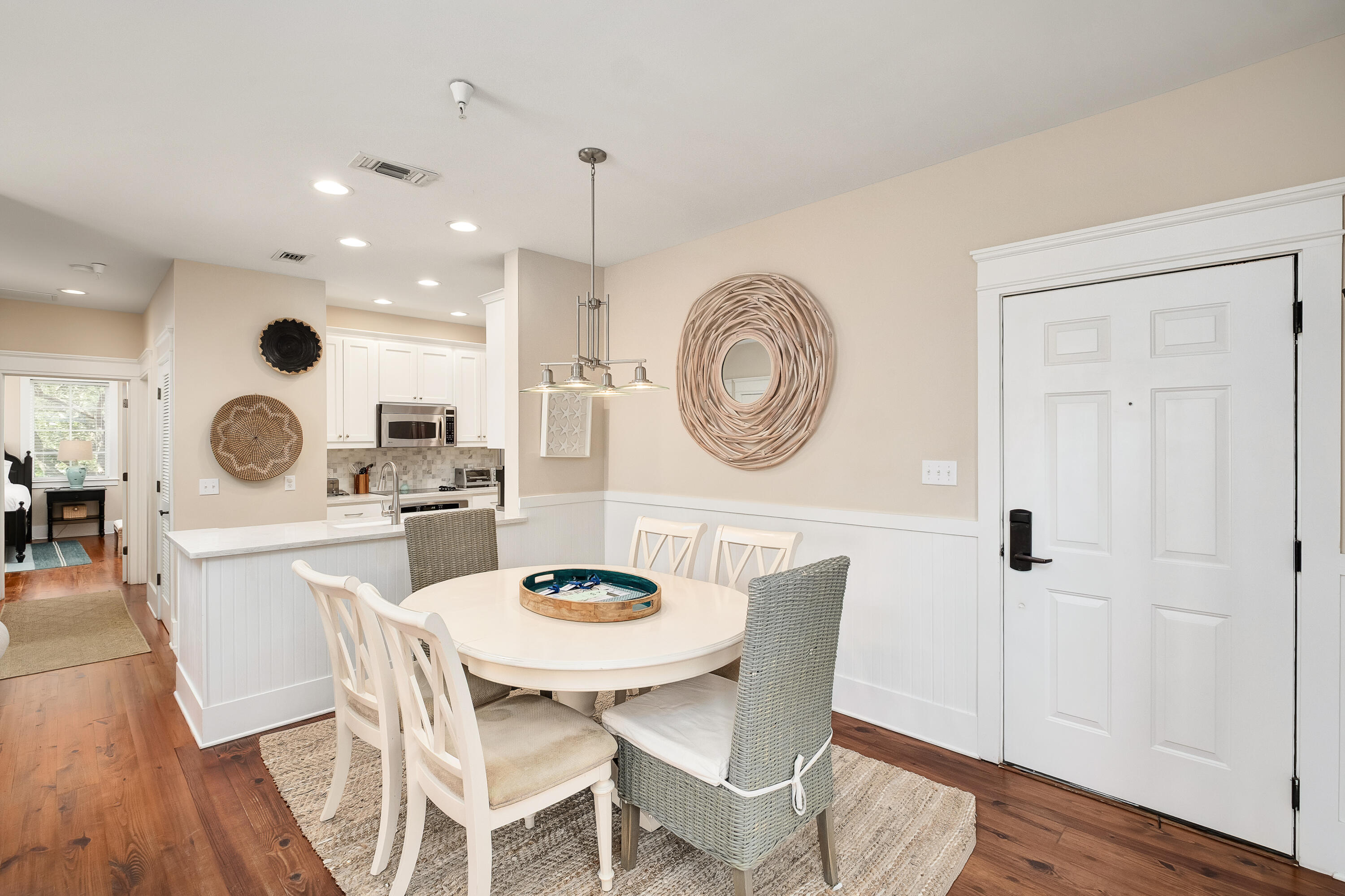 27 St. Augustine Street 6201