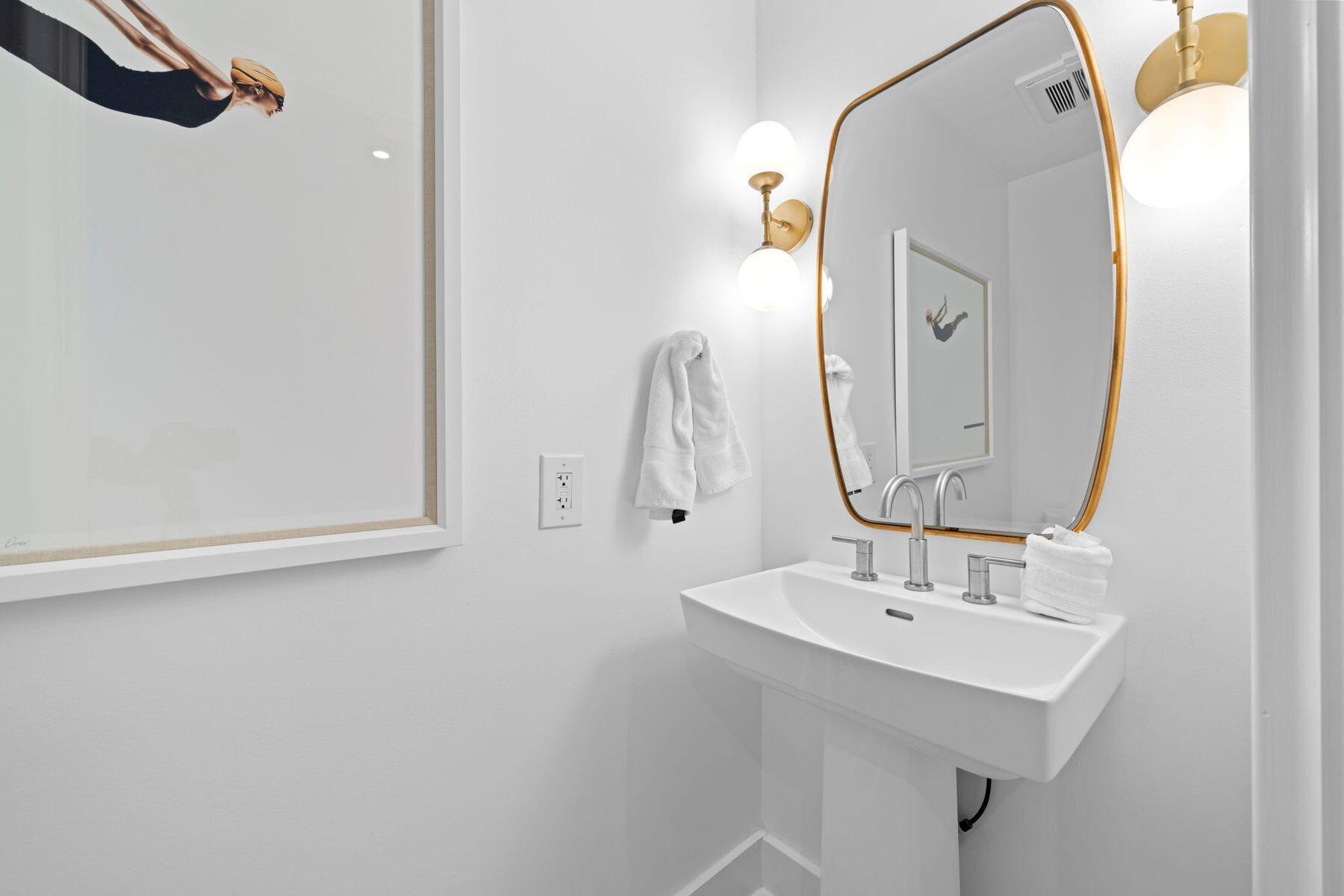 136 Georgetown Avenue 3B-4