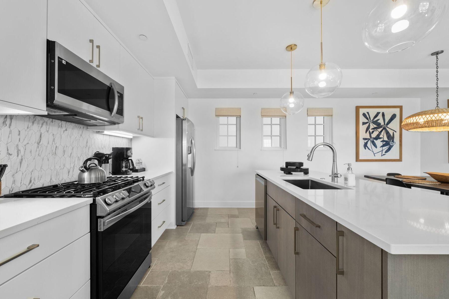 136 Georgetown Avenue 3B-4