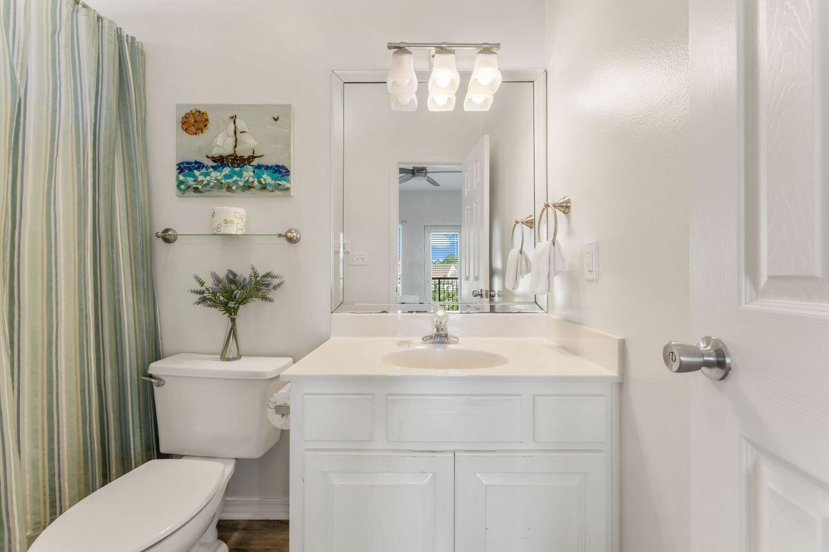 68 Mar A Lago Boulevard # 7