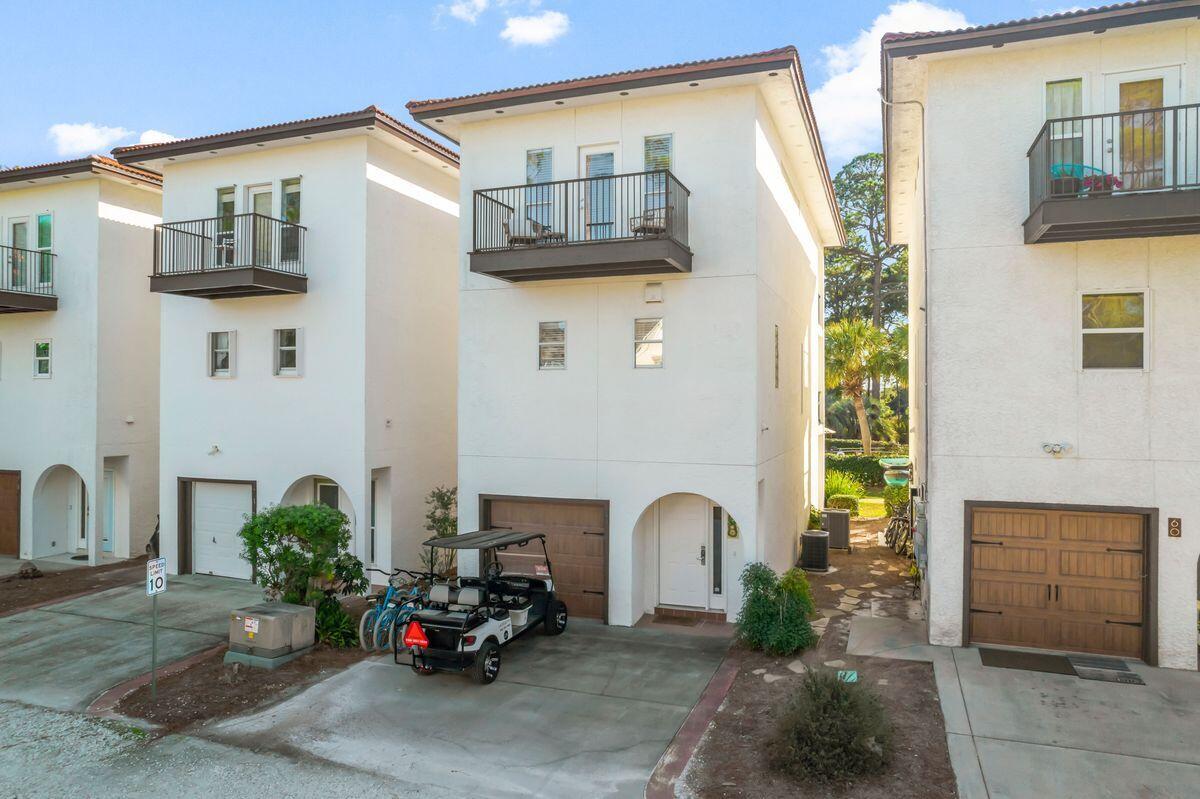 68 Mar A Lago Boulevard # 7