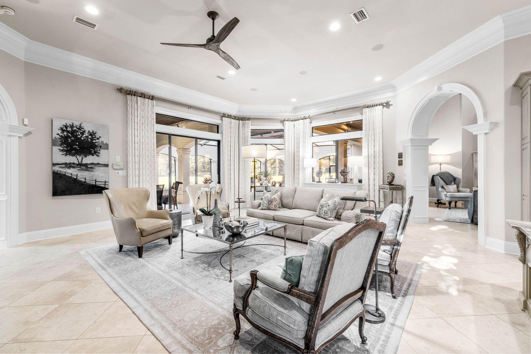 3400 Ravenwood Lane