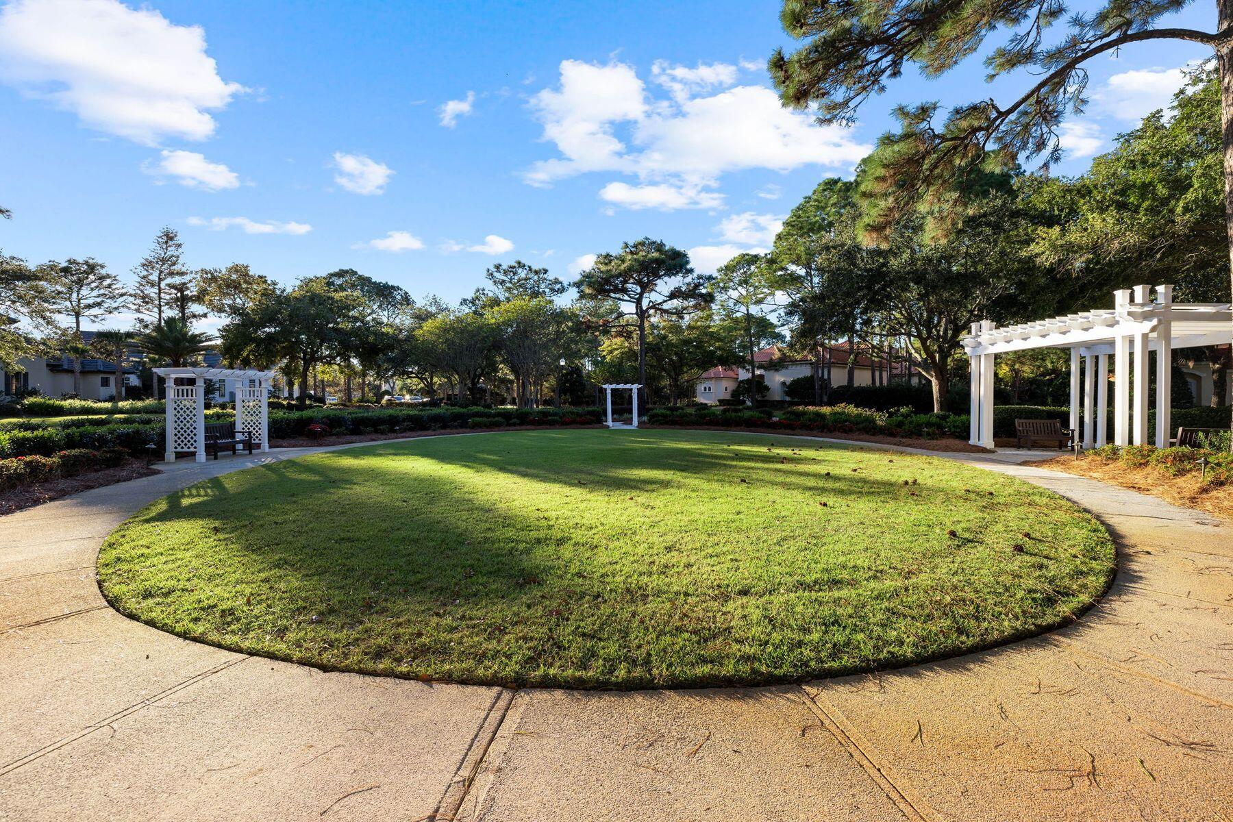 3400 Ravenwood Lane