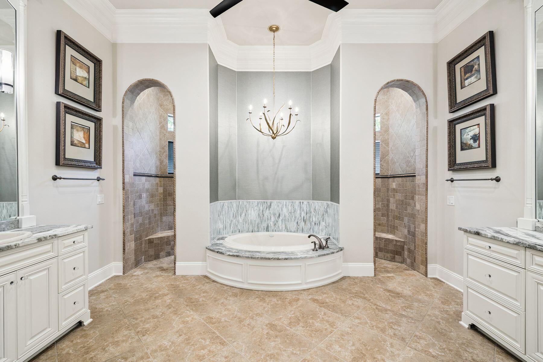 3400 Ravenwood Lane