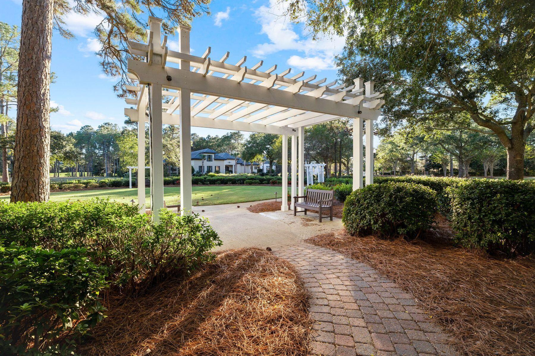 3400 Ravenwood Lane