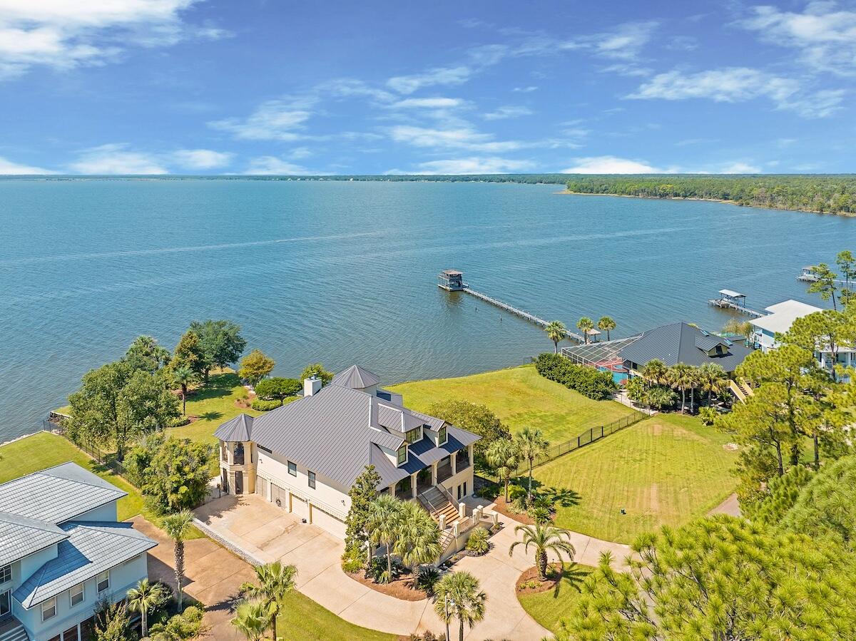 4544 Bayside Drive