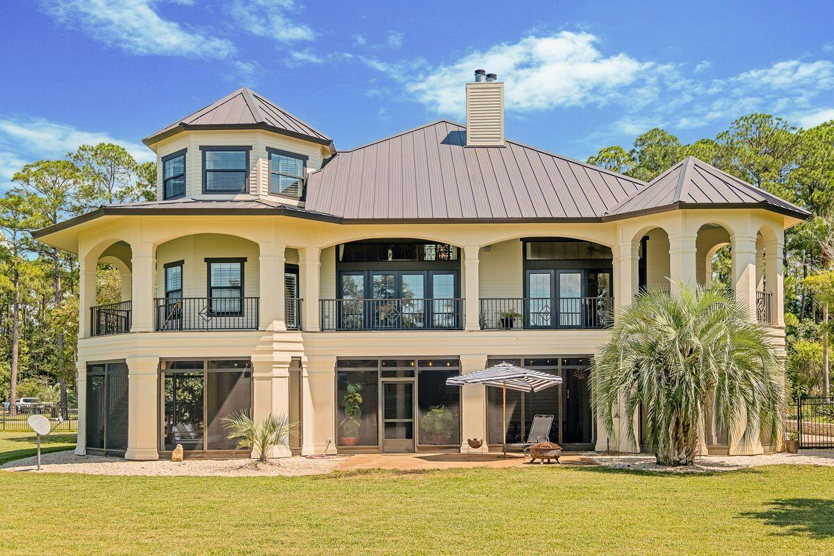 4544 Bayside Drive