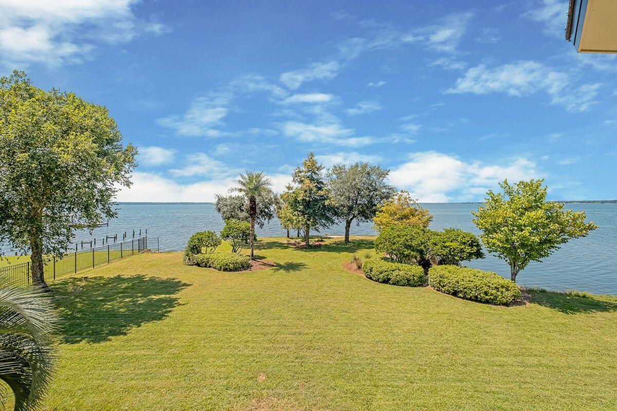 4544 Bayside Drive