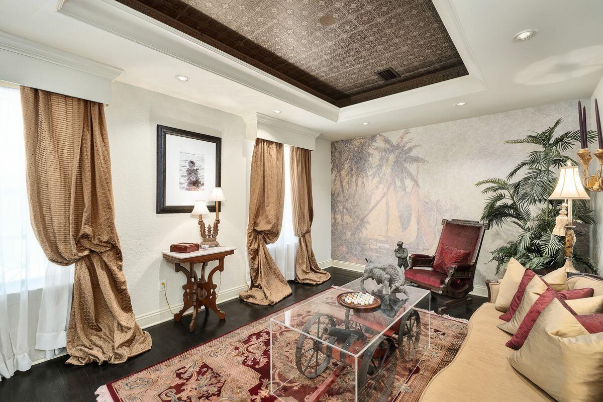 4544 Bayside Drive
