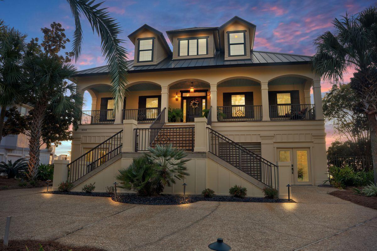 4544 Bayside Drive