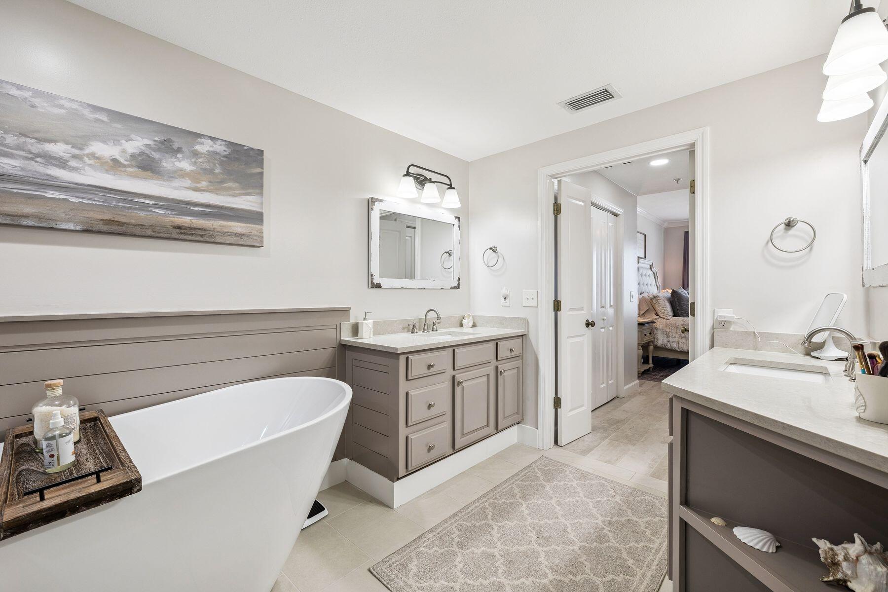 8601 Surf Drive UNIT 3W