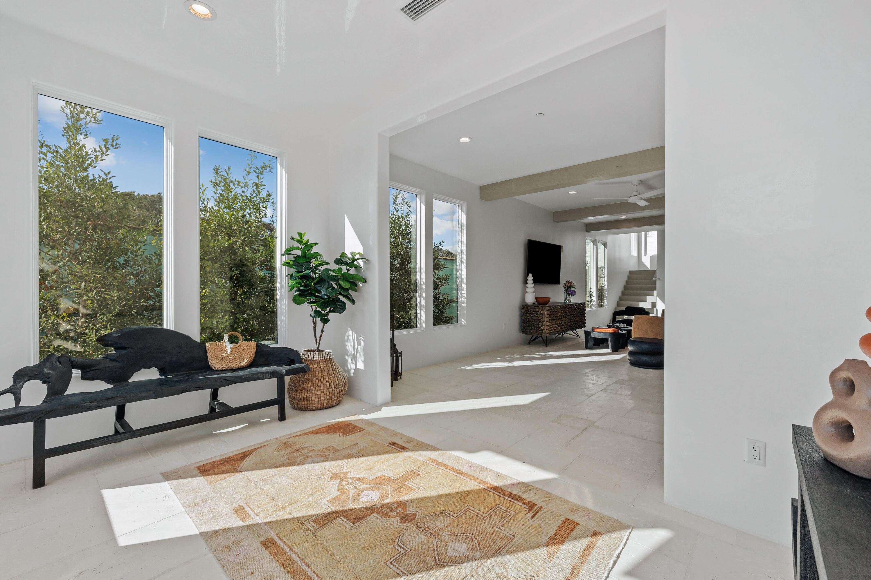 244 W Park Place Avenue