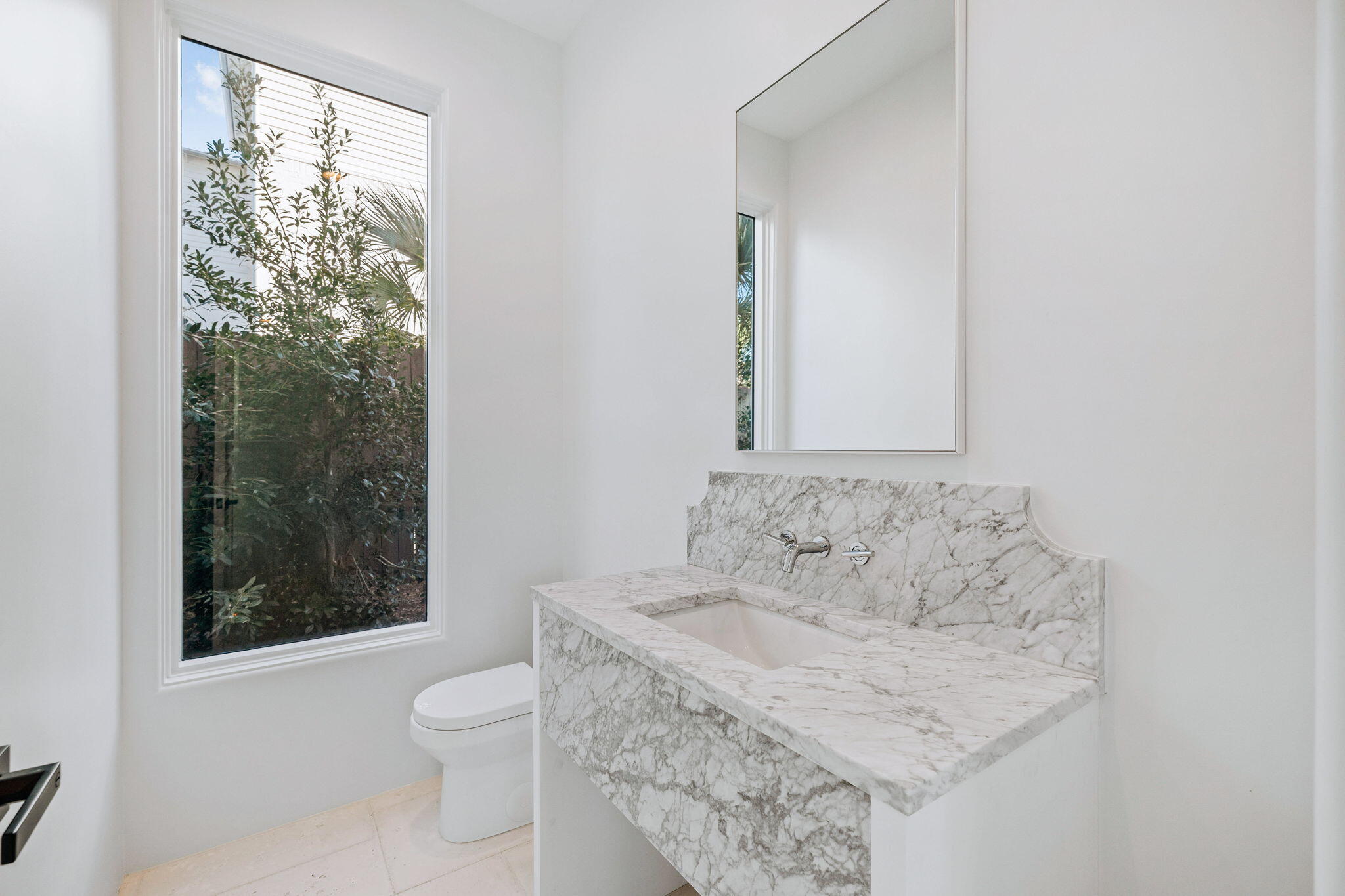 244 W Park Place Avenue