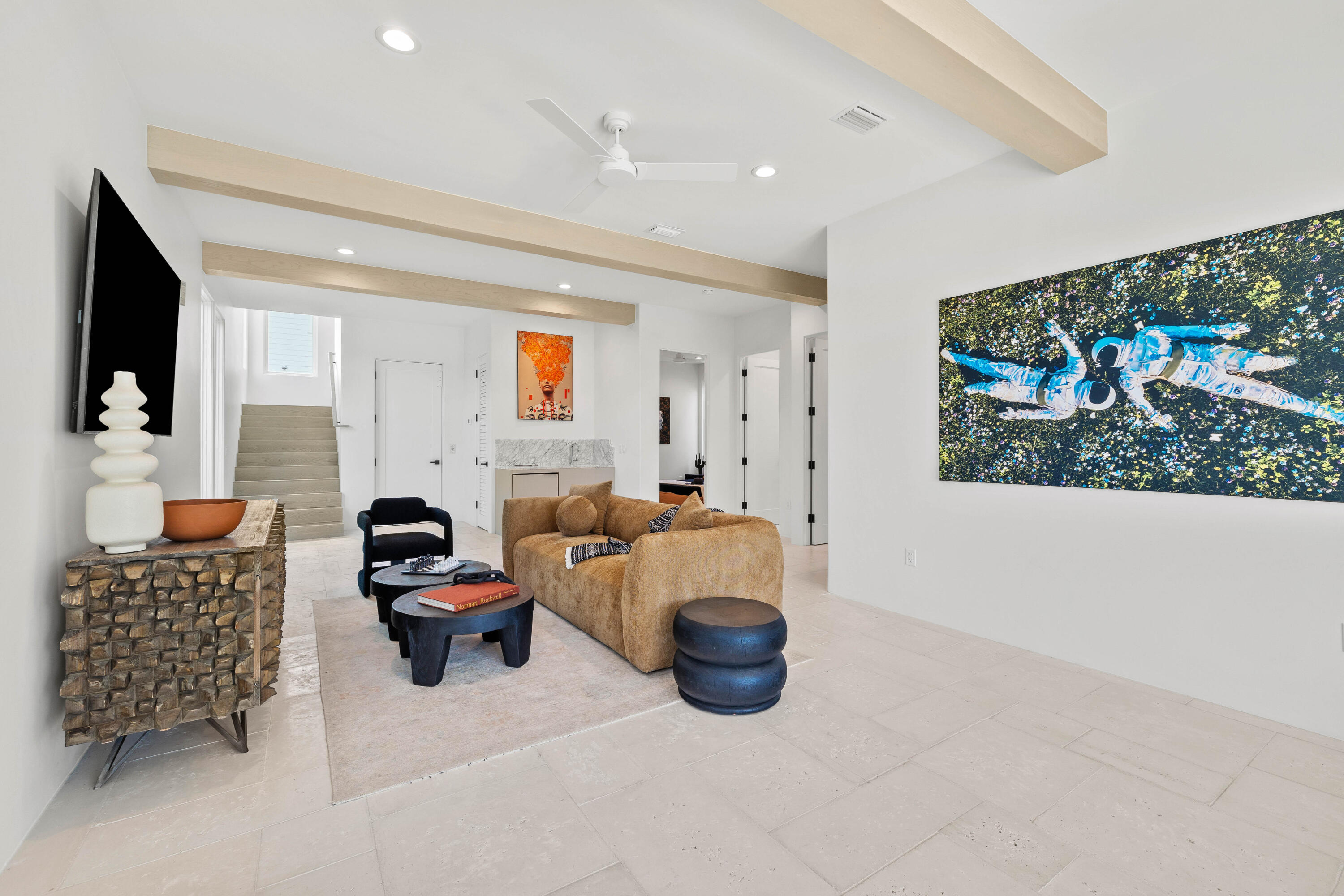 244 W Park Place Avenue