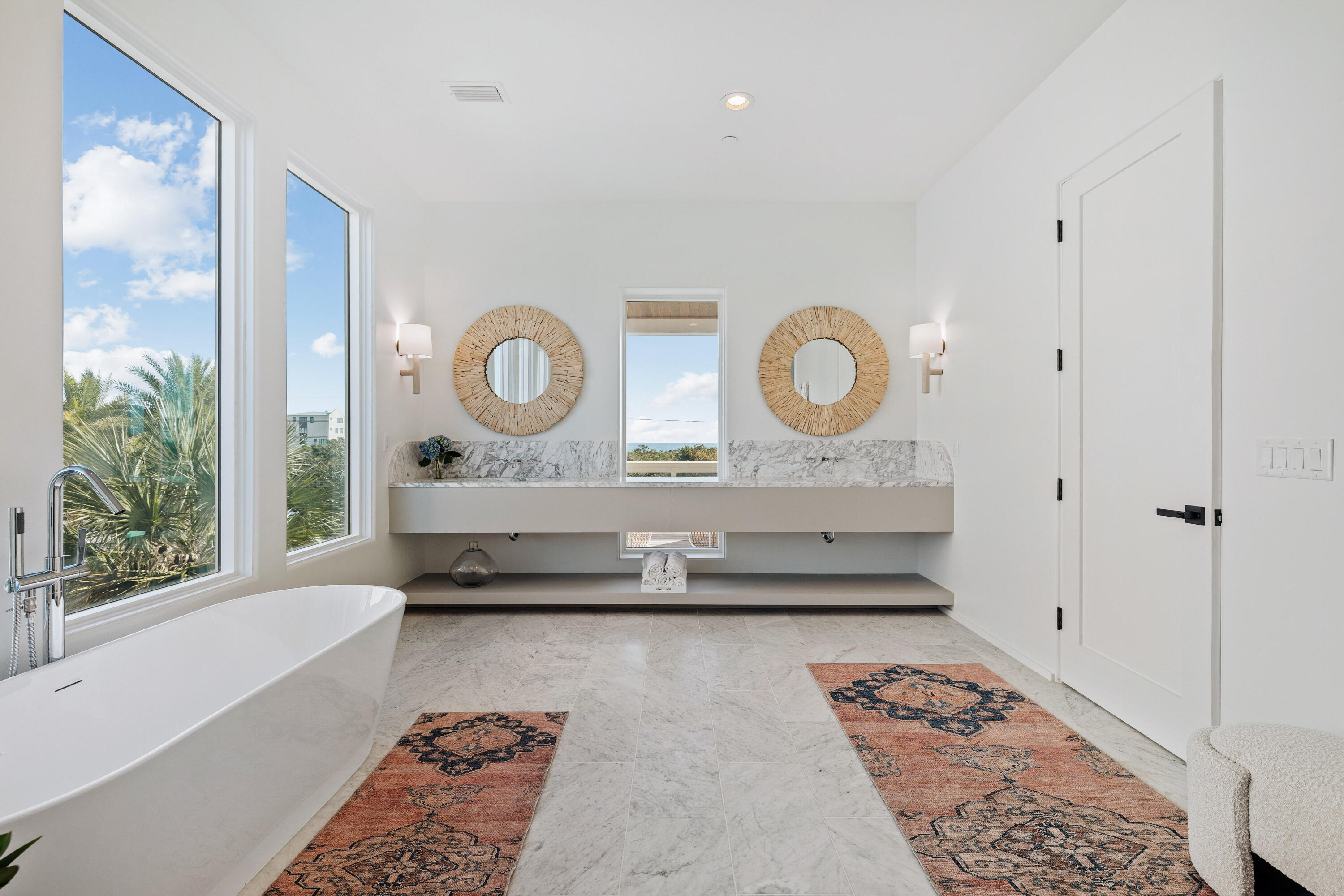 244 W Park Place Avenue