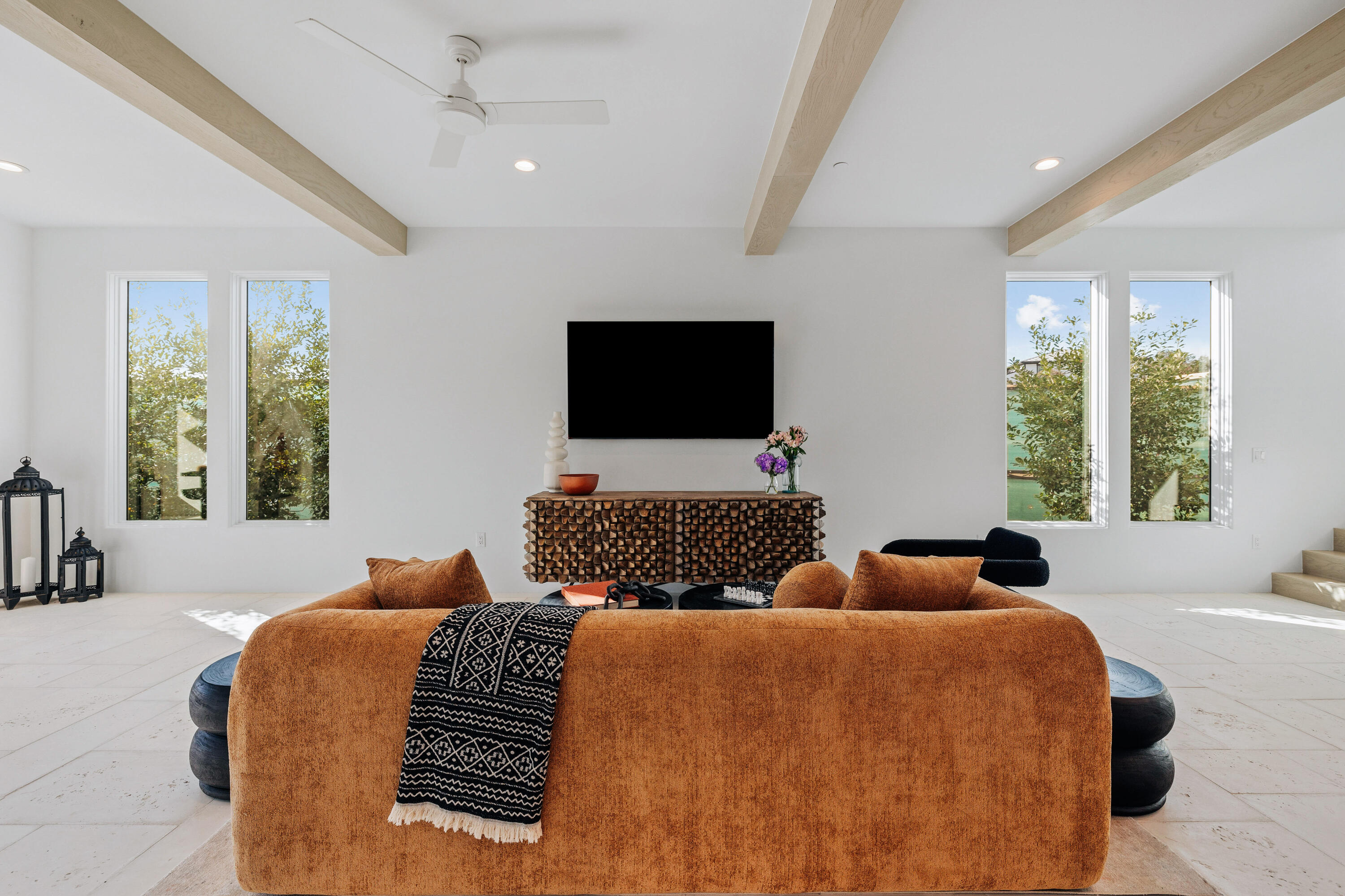 244 W Park Place Avenue