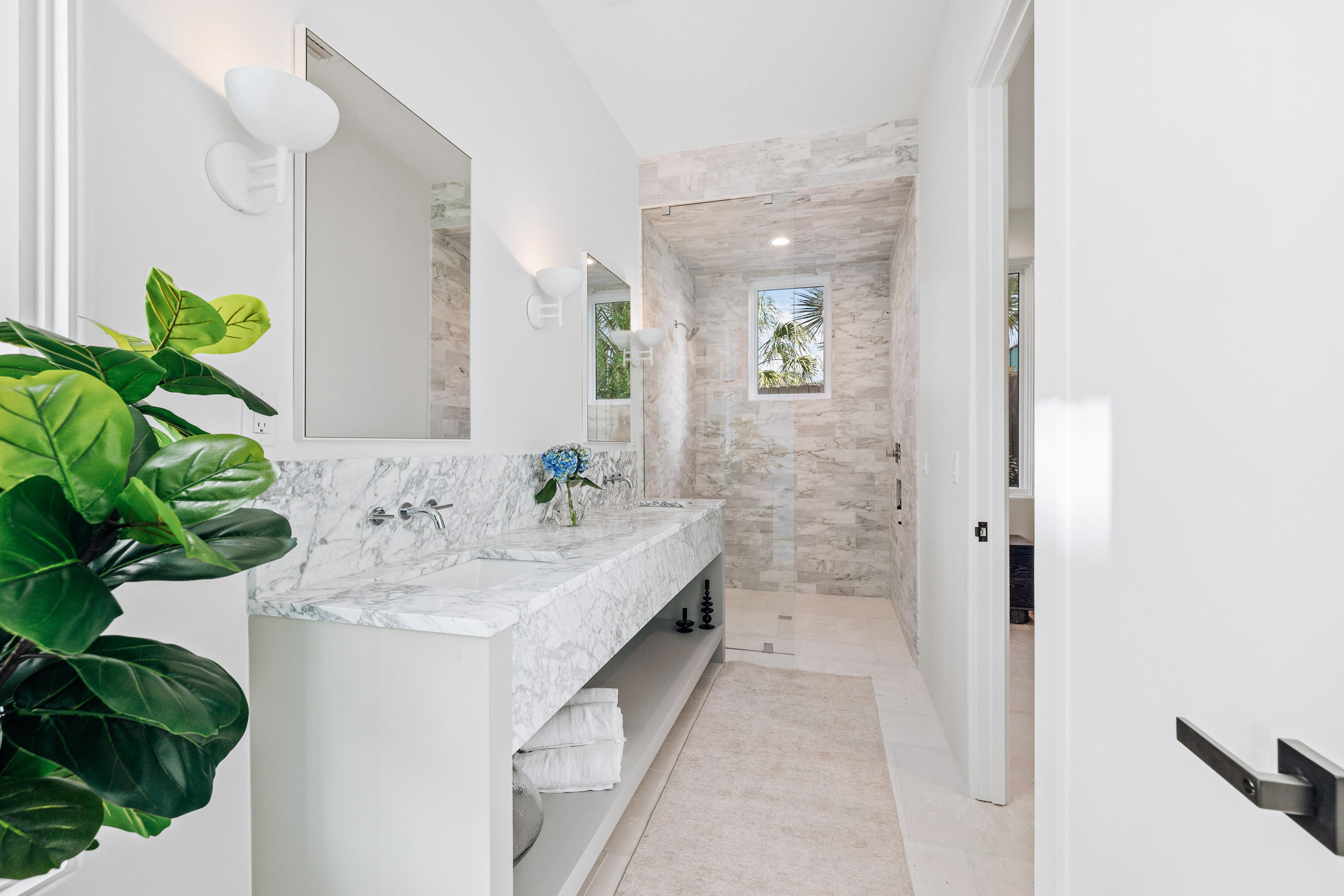 244 W Park Place Avenue