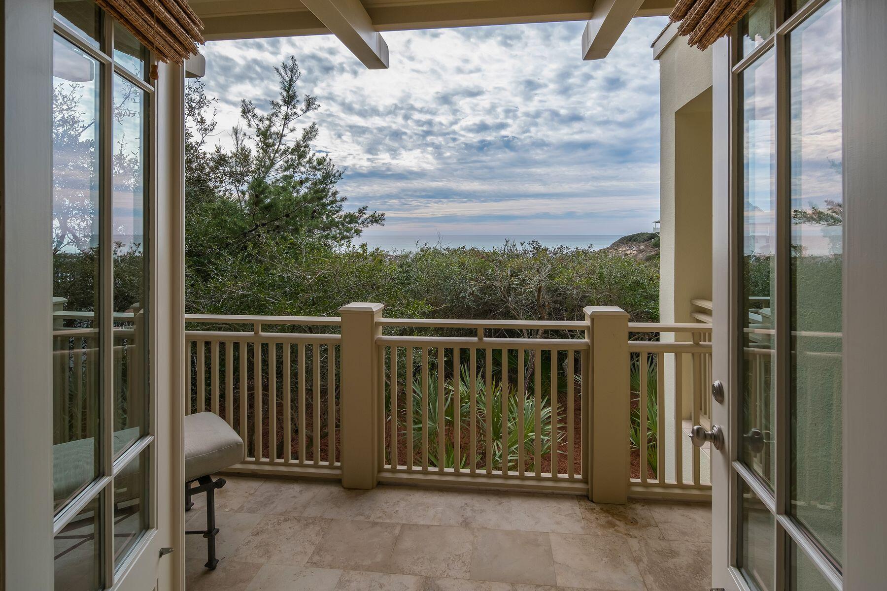 244 W Bermuda Drive