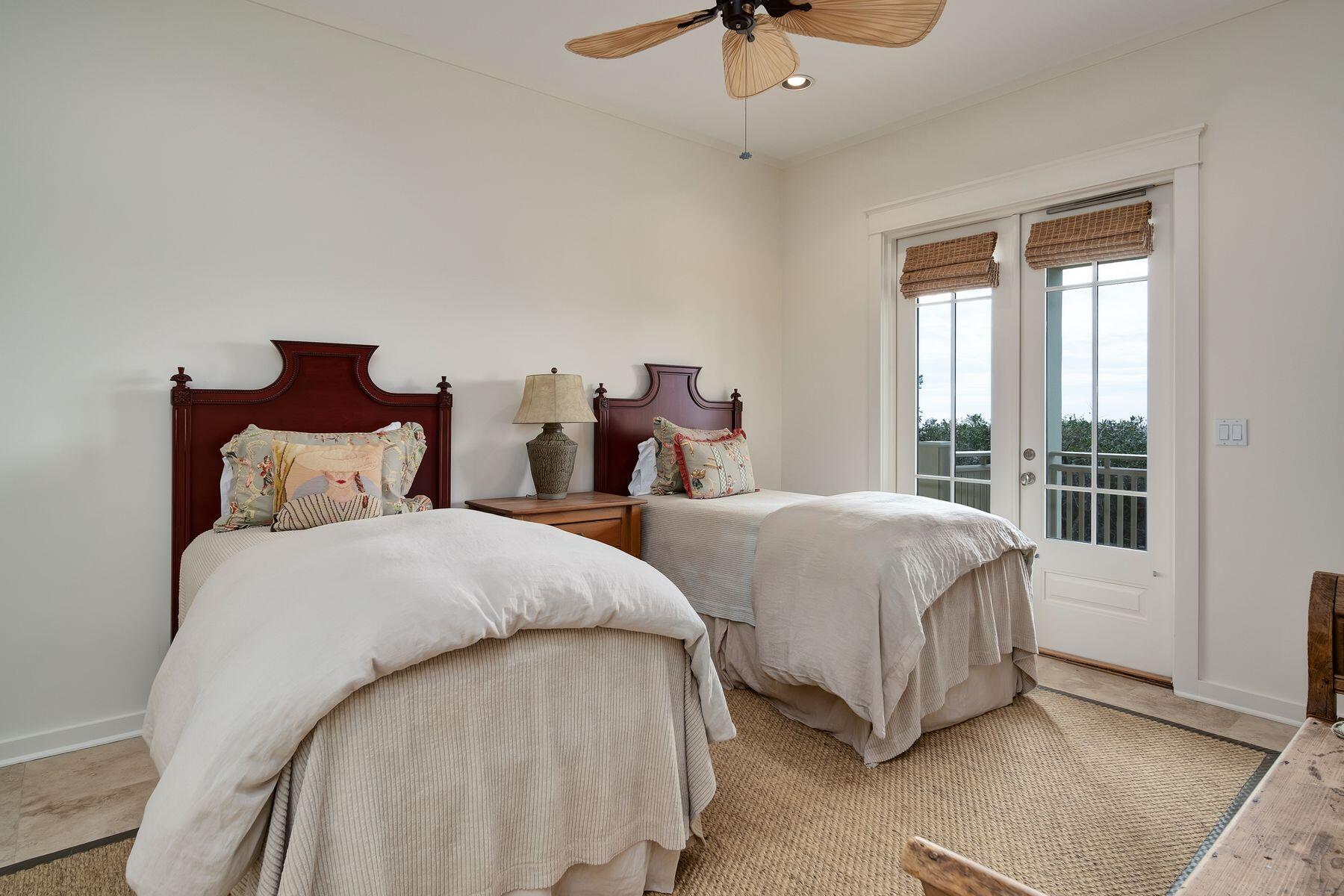 244 W Bermuda Drive