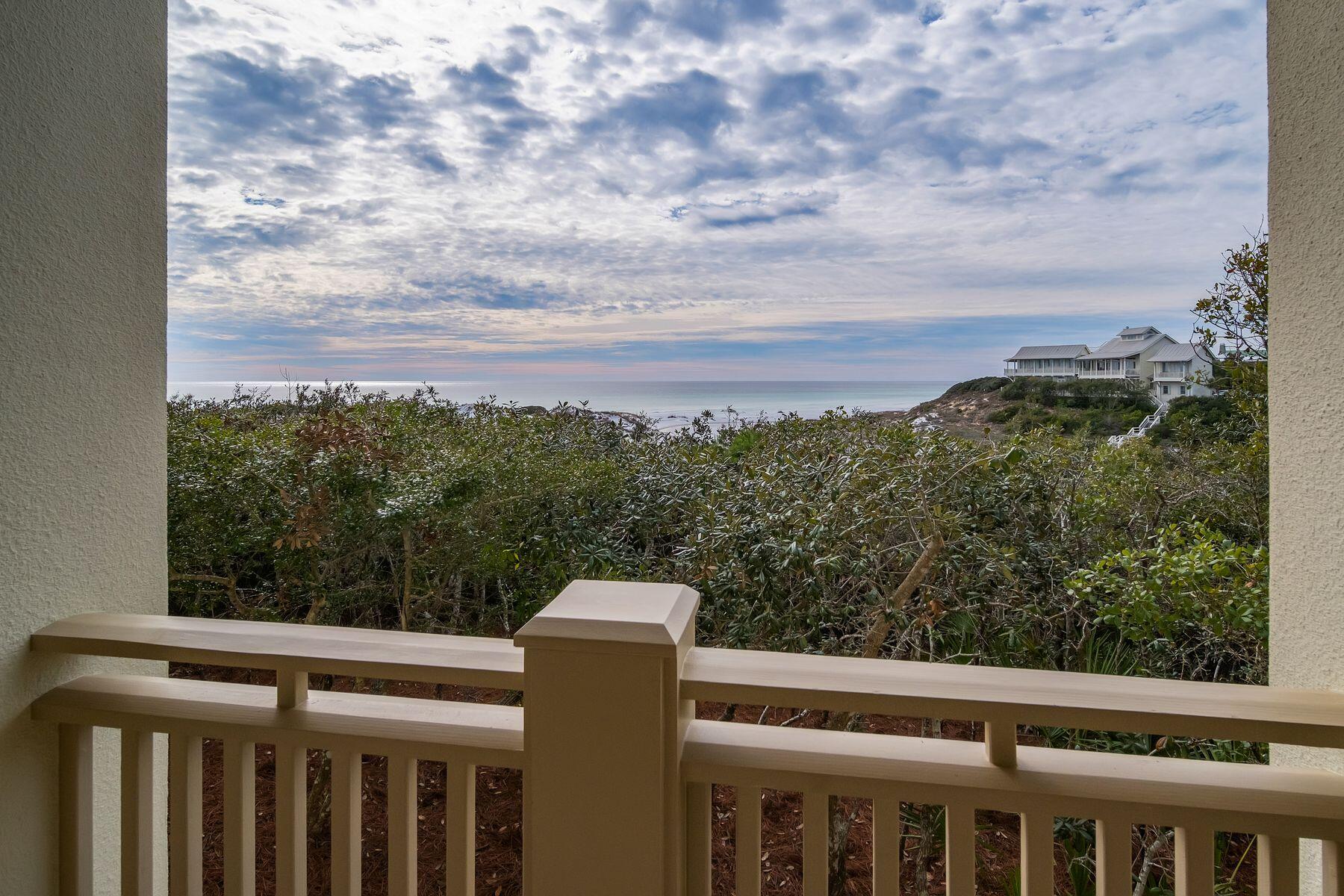 244 W Bermuda Drive