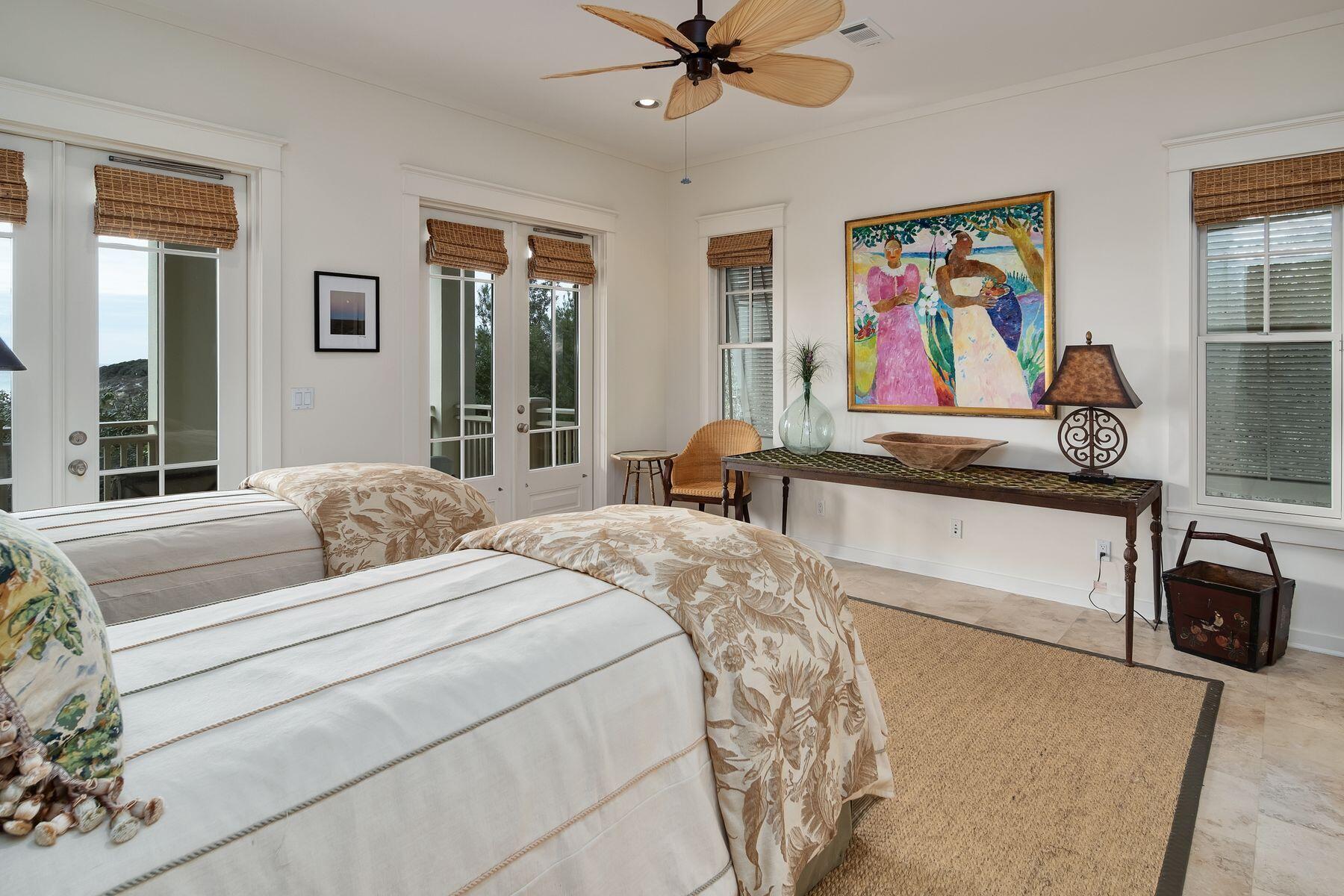 244 W Bermuda Drive