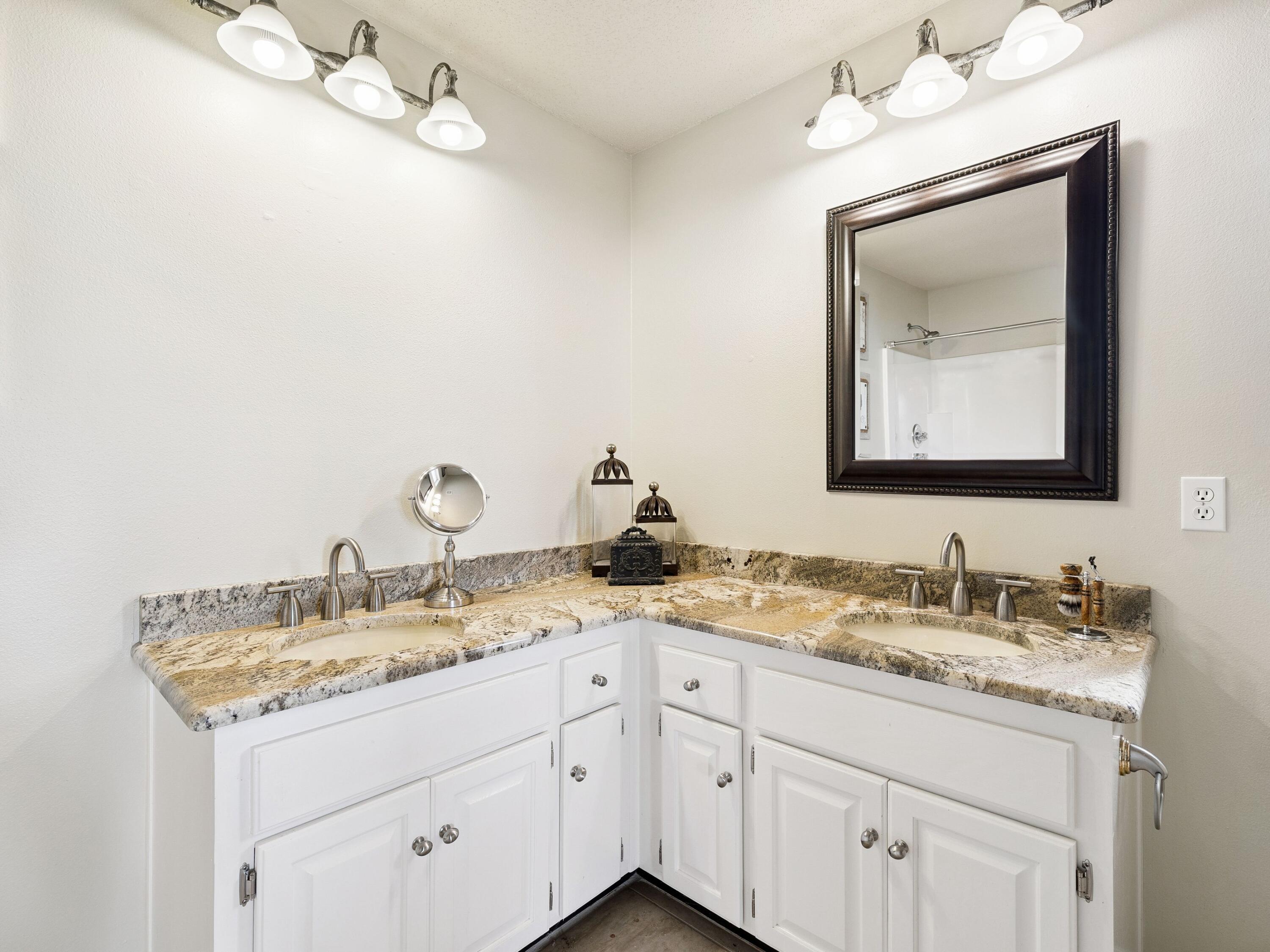 4560 W Co Hwy 83A, Freeport