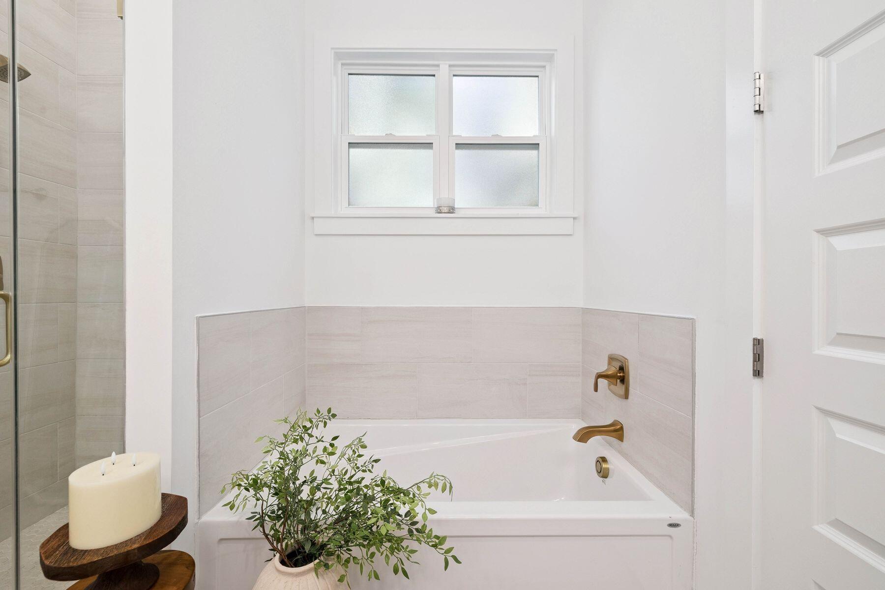 160 N J Hunter's Way