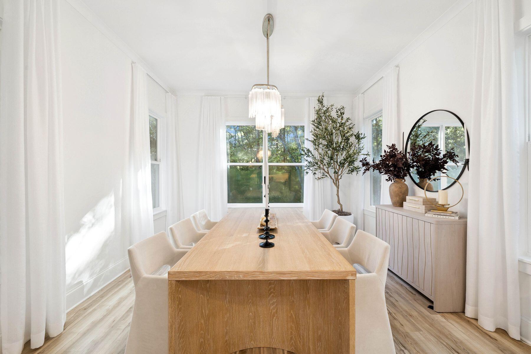 160 N J Hunter's Way