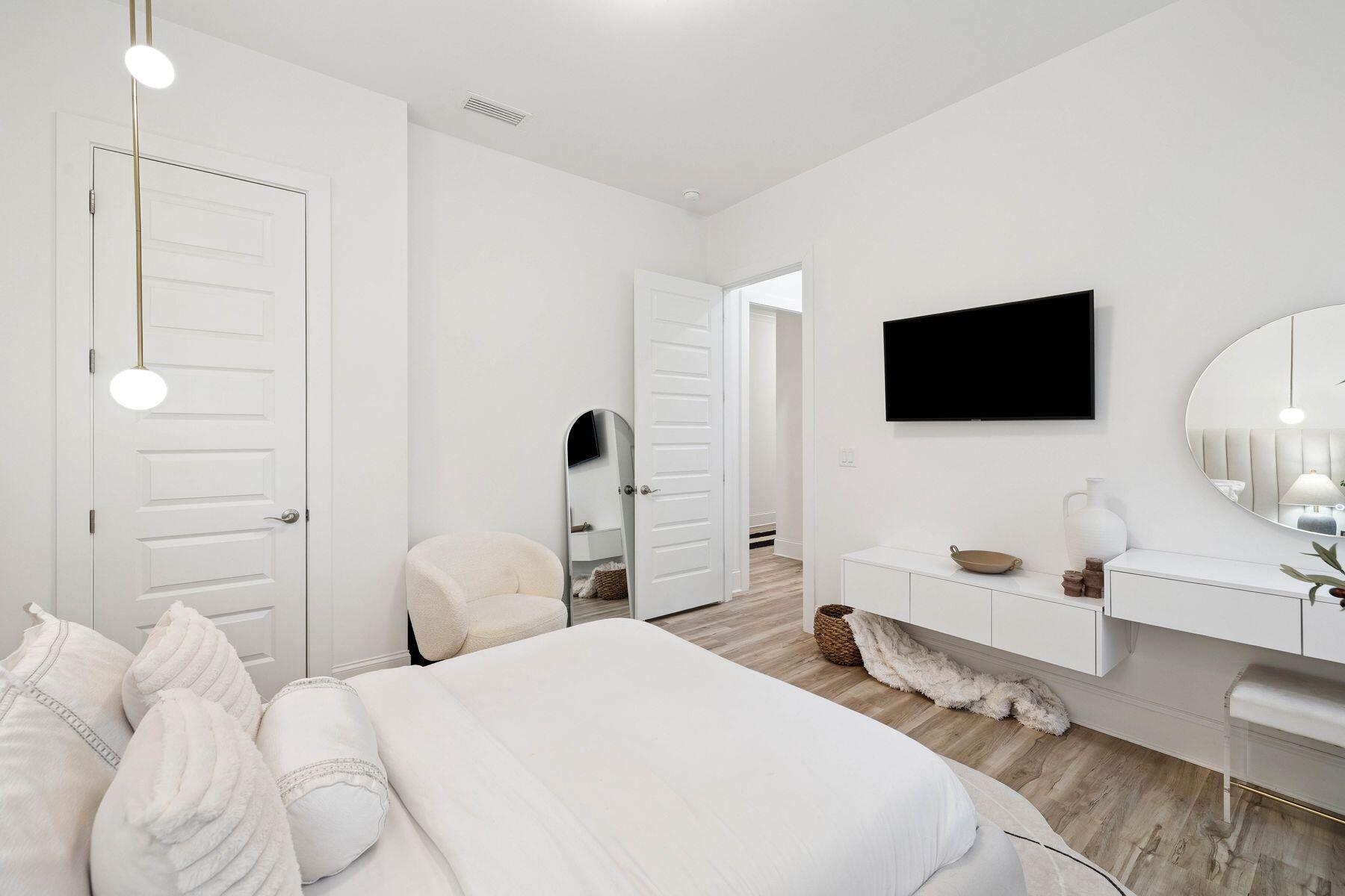 160 N J Hunter's Way