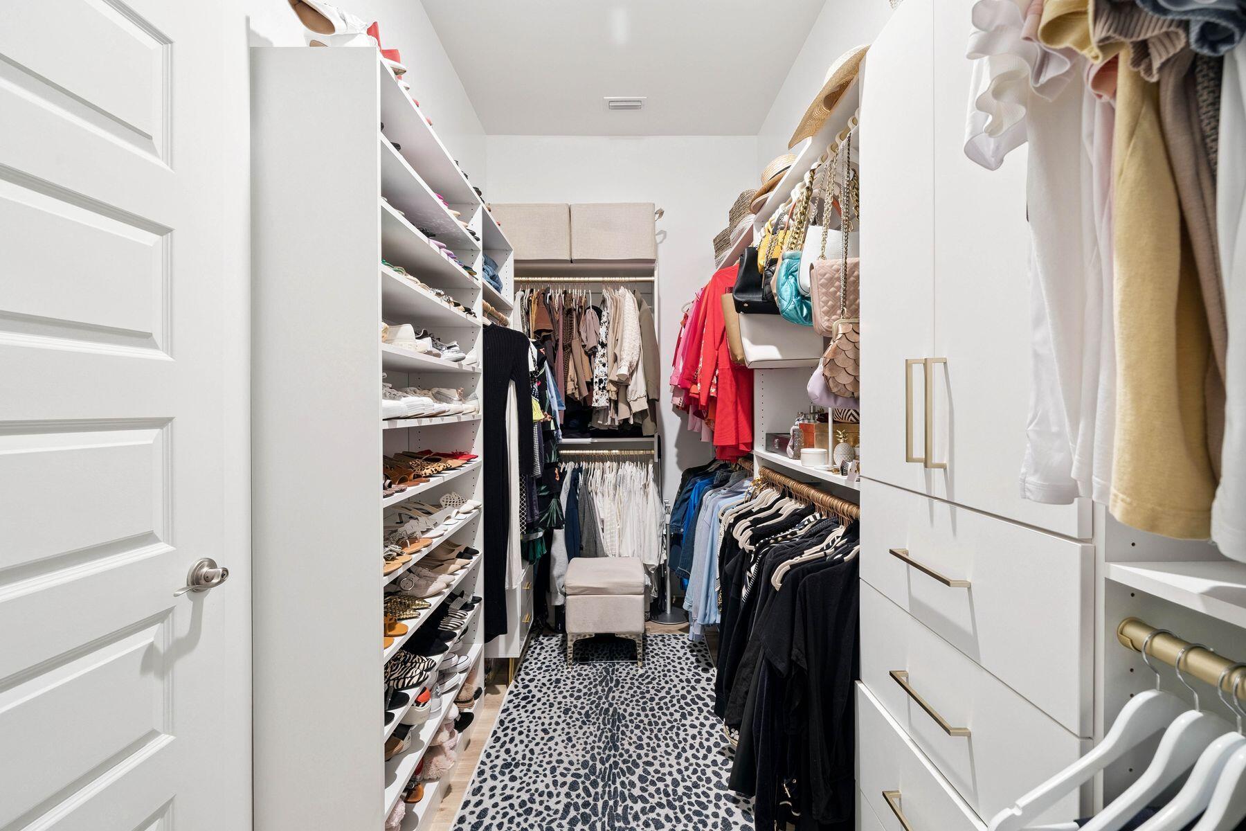 160 N J Hunter's Way