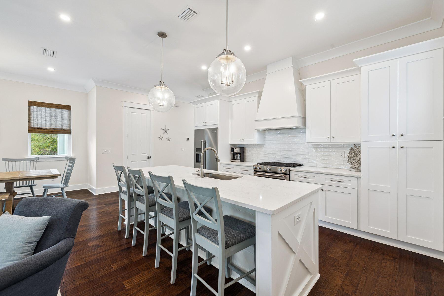 421 Gulfview Circle