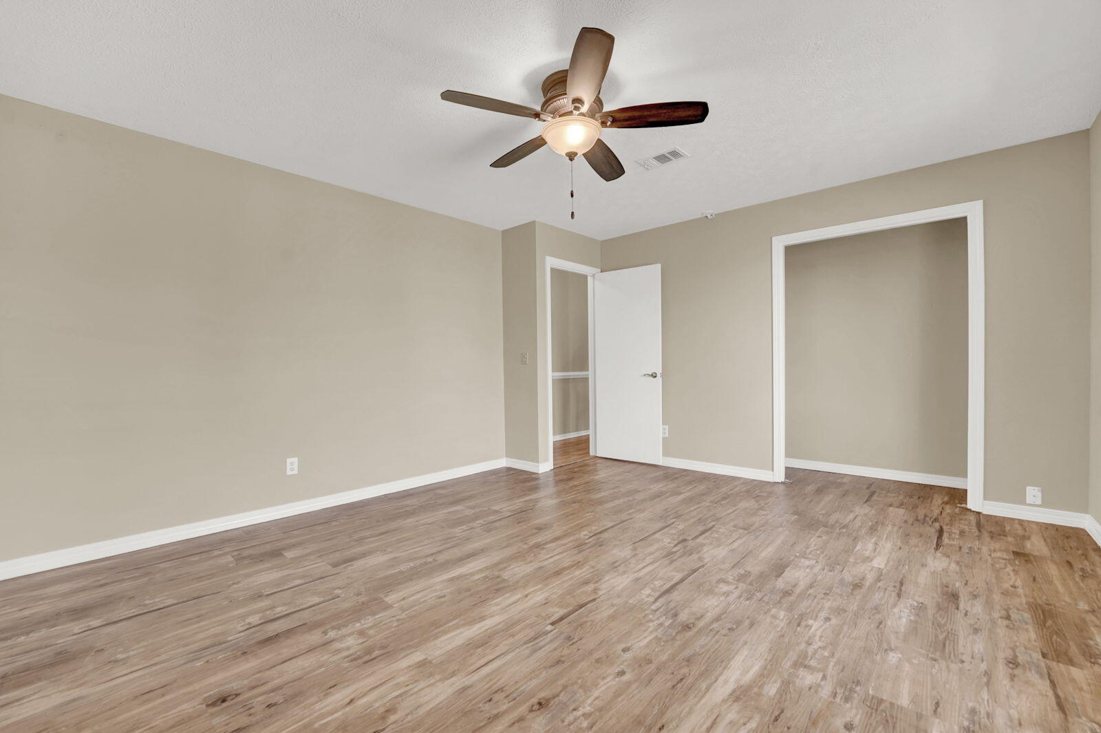 3205 Wood Valley Road