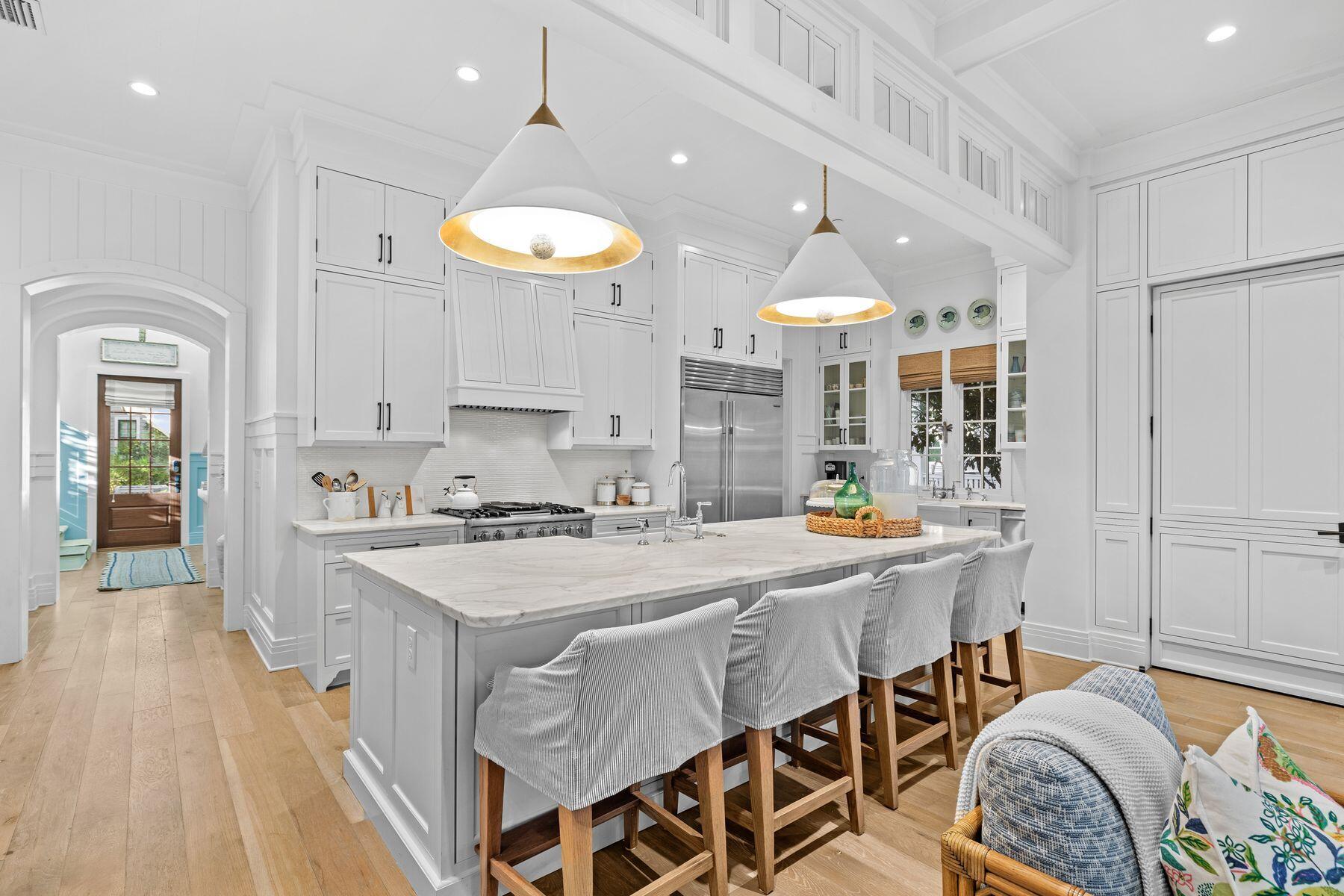 29 W Yacht Pond Lane