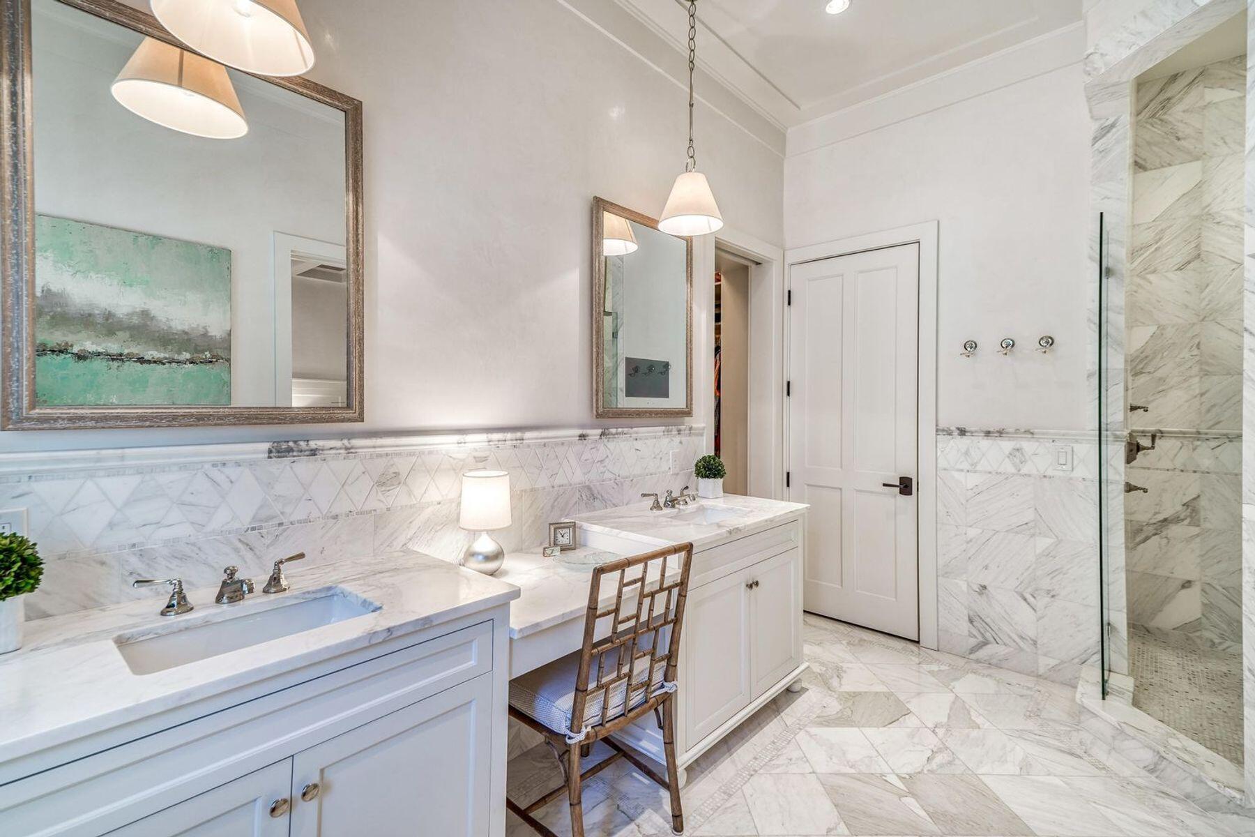 29 W Yacht Pond Lane