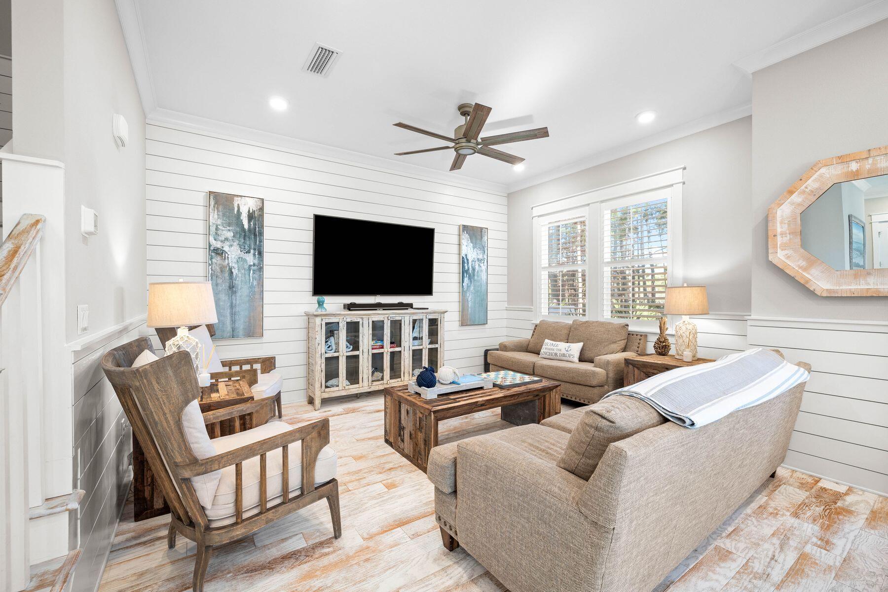 138 E Pine Lands Loop B