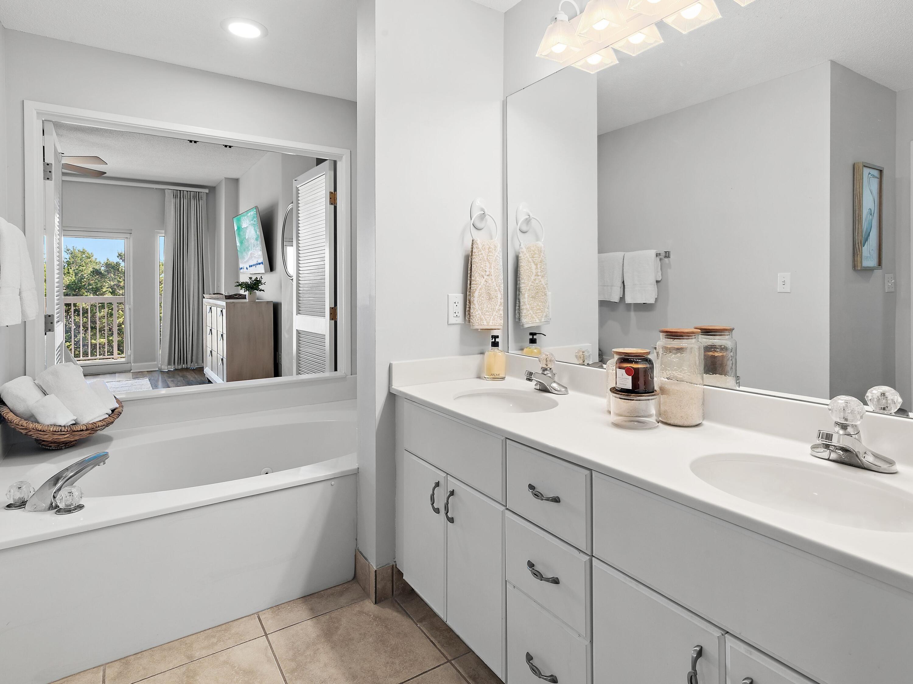 515 Tops'l Beach Boulevard 407