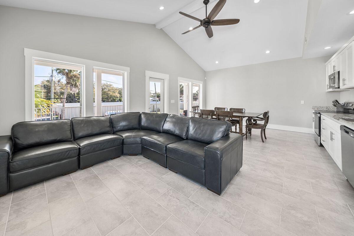 316 Long Ave Avenue, Port St. Joe