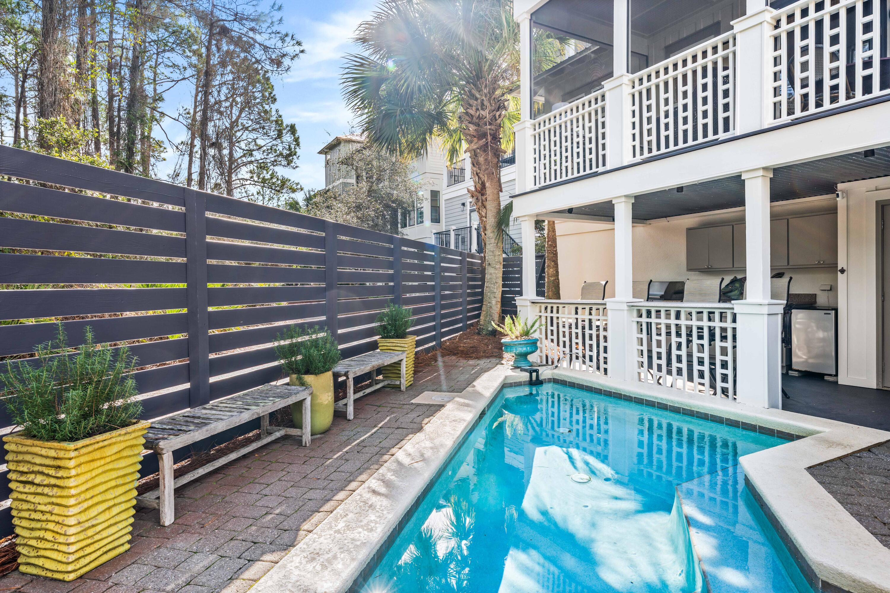 214 E Blue Crab Loop