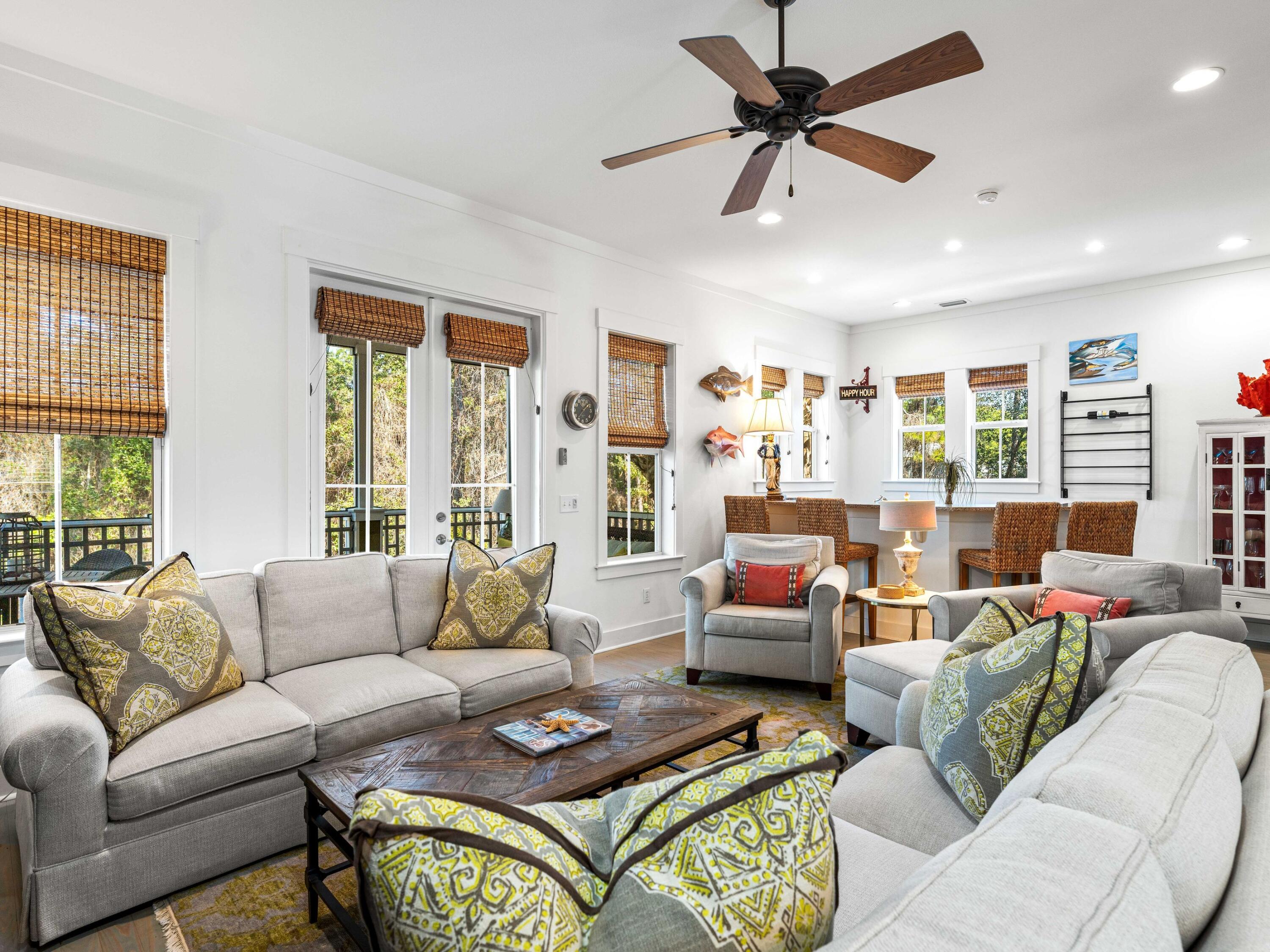 214 E Blue Crab Loop